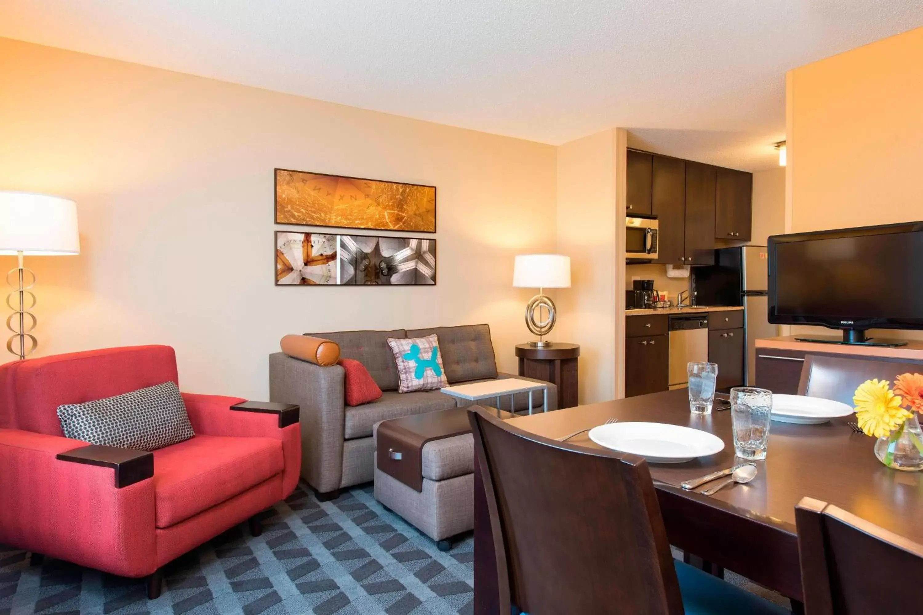 Living room, Seating Area in TownePlace Suites by Marriott Kalamazoo