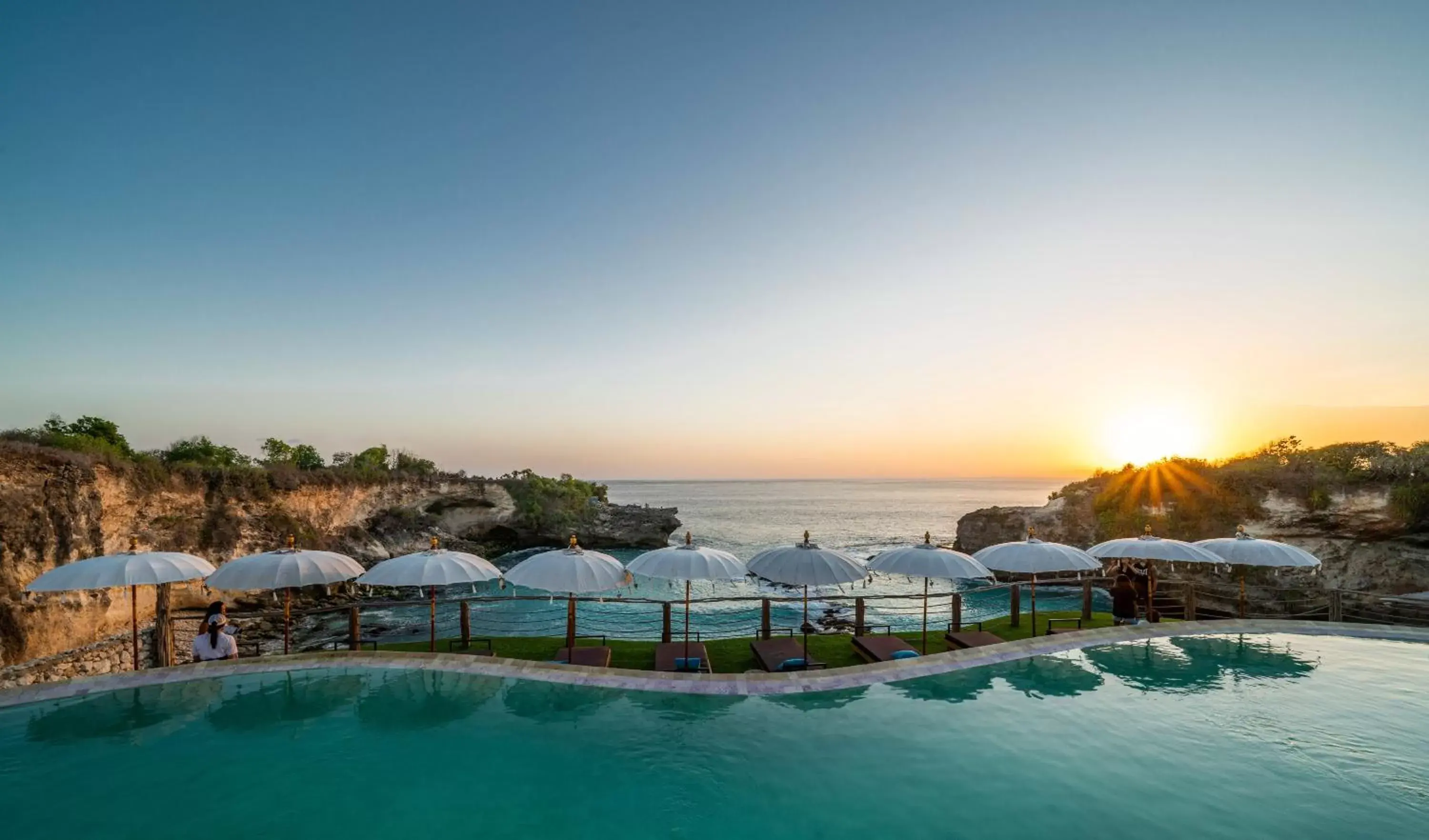 Swimming Pool in Blue Lagoon Avia Villas