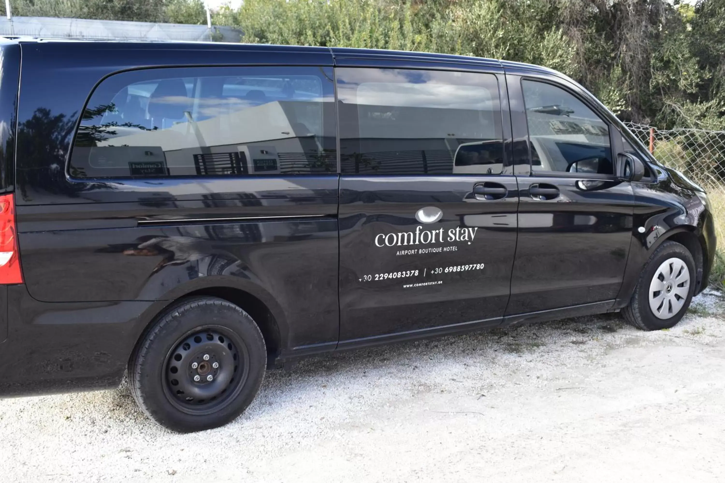 Comfort Stay Airport Studios - FREE shuttle from the Athens airport