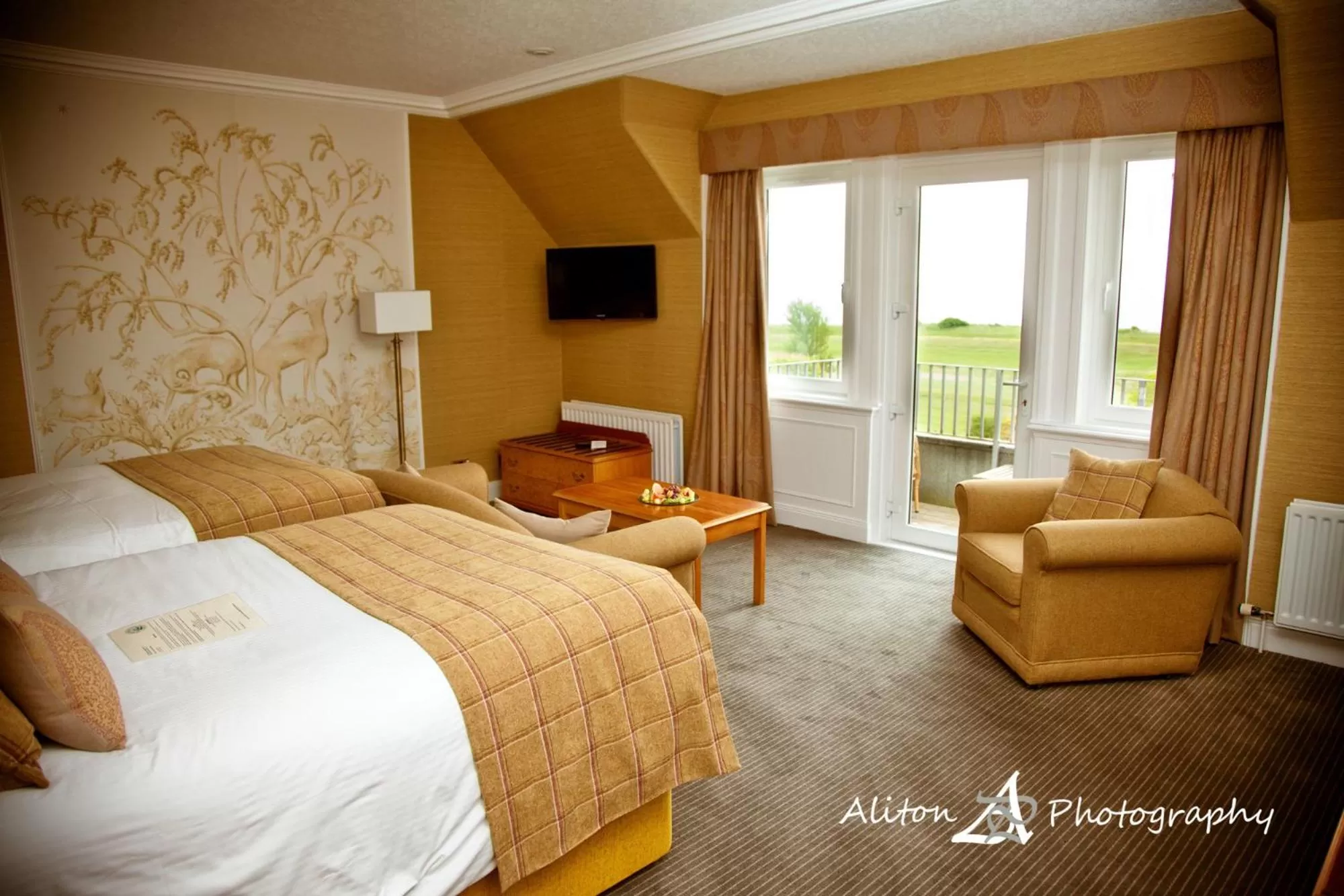 Bed in Old Manor Hotel