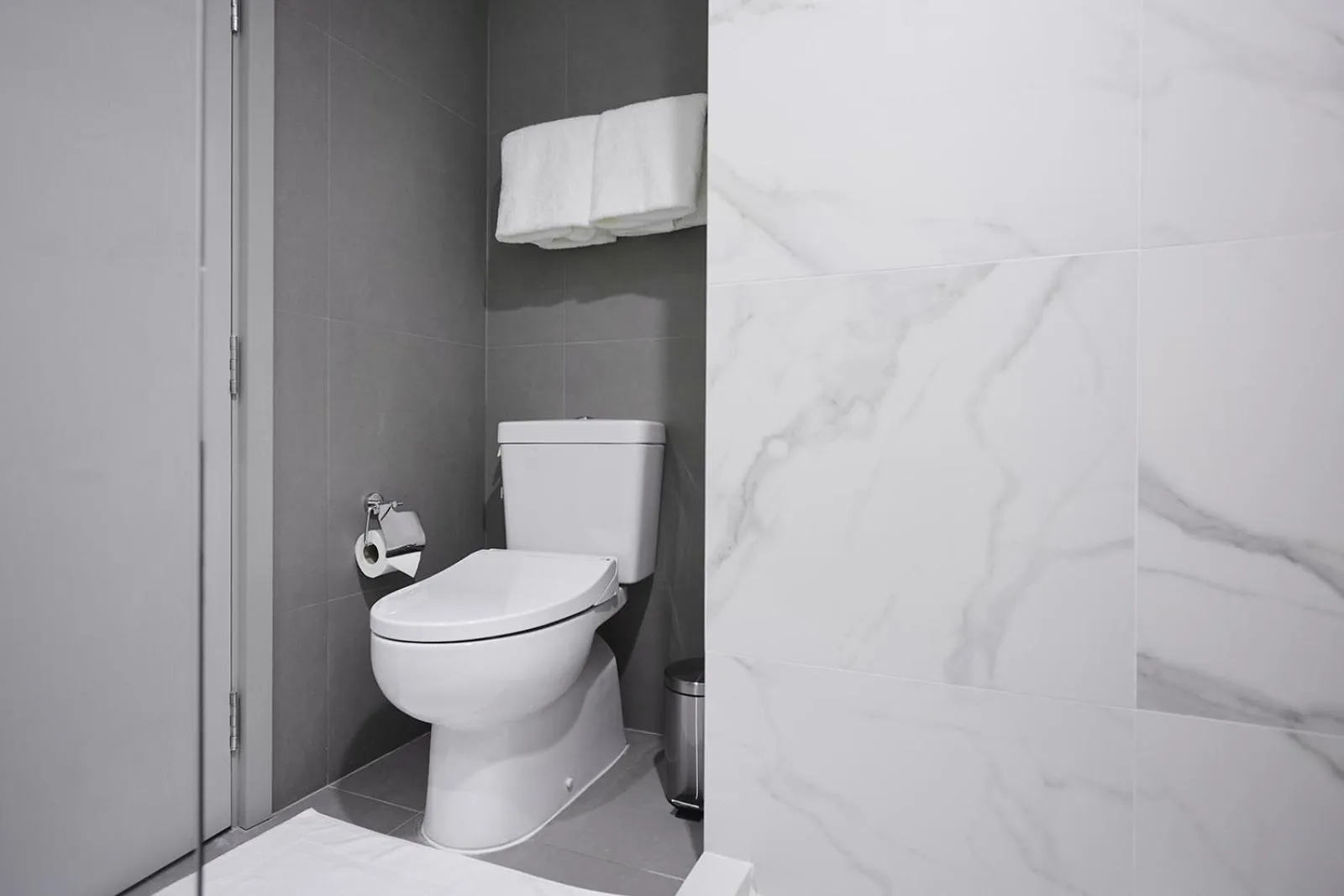 Toilet in 56 Surawong Hotel Bangkok