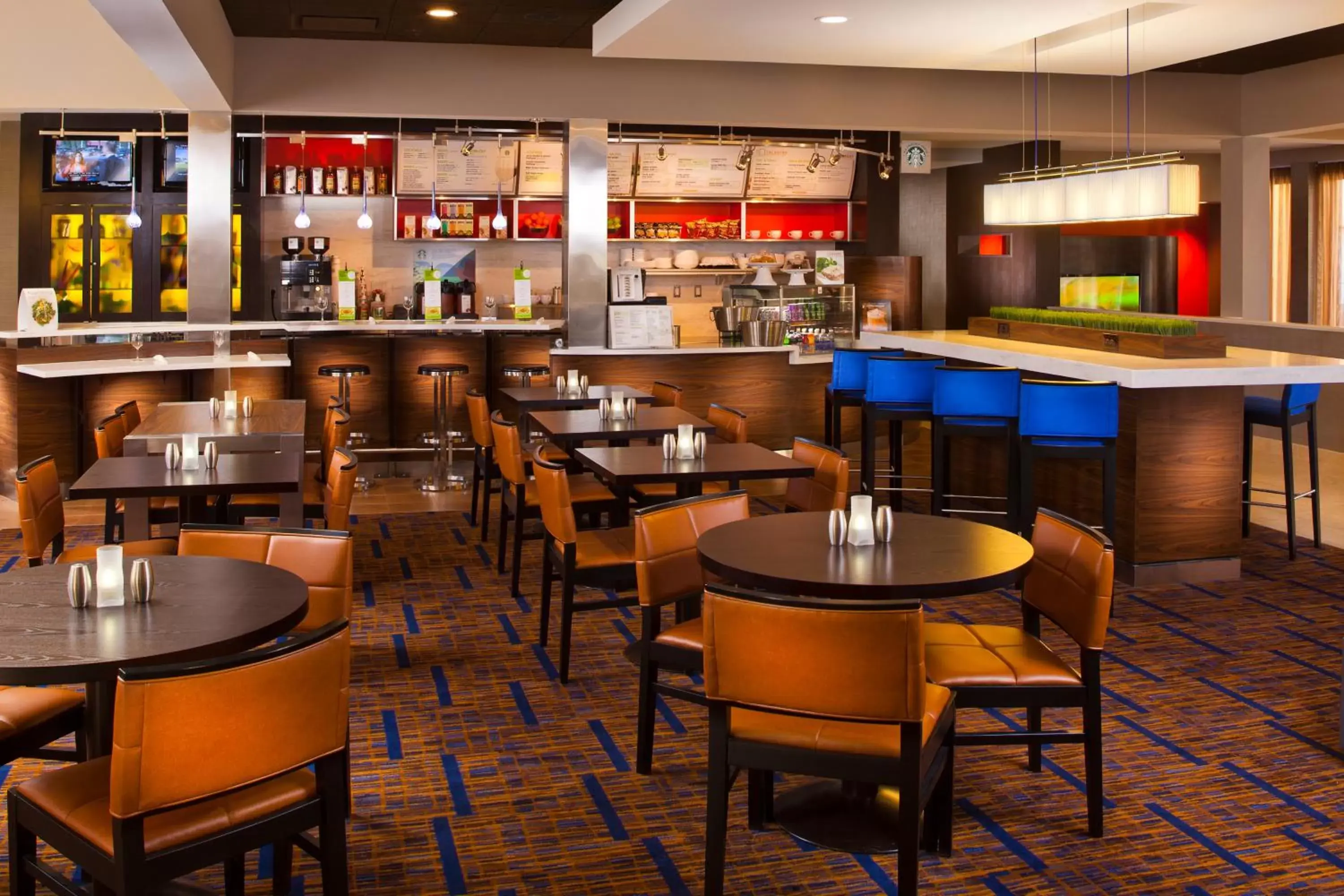 Restaurant/places to eat, Lounge/Bar in Courtyard by Marriott Little Rock West