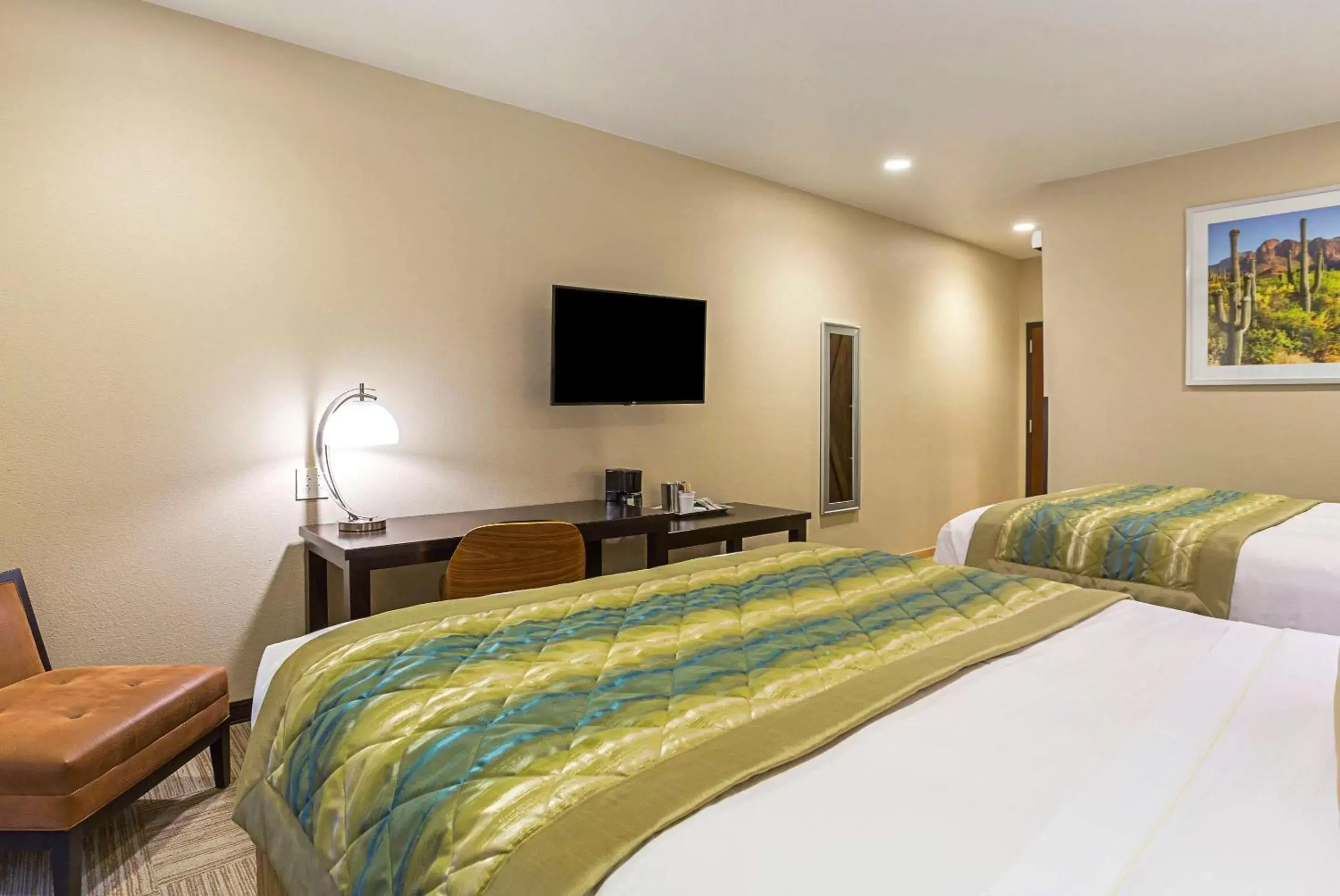 Bed in The Hotel at Sunland Park Casino El Paso, Ascend Hotel Collection
