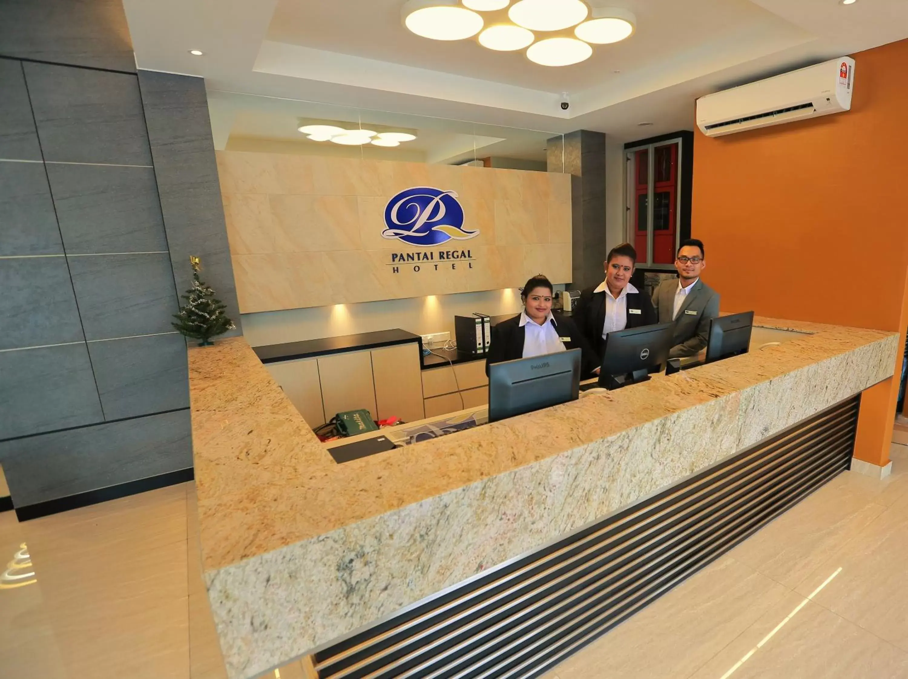 Lobby or reception in Pantai Regal Hotel