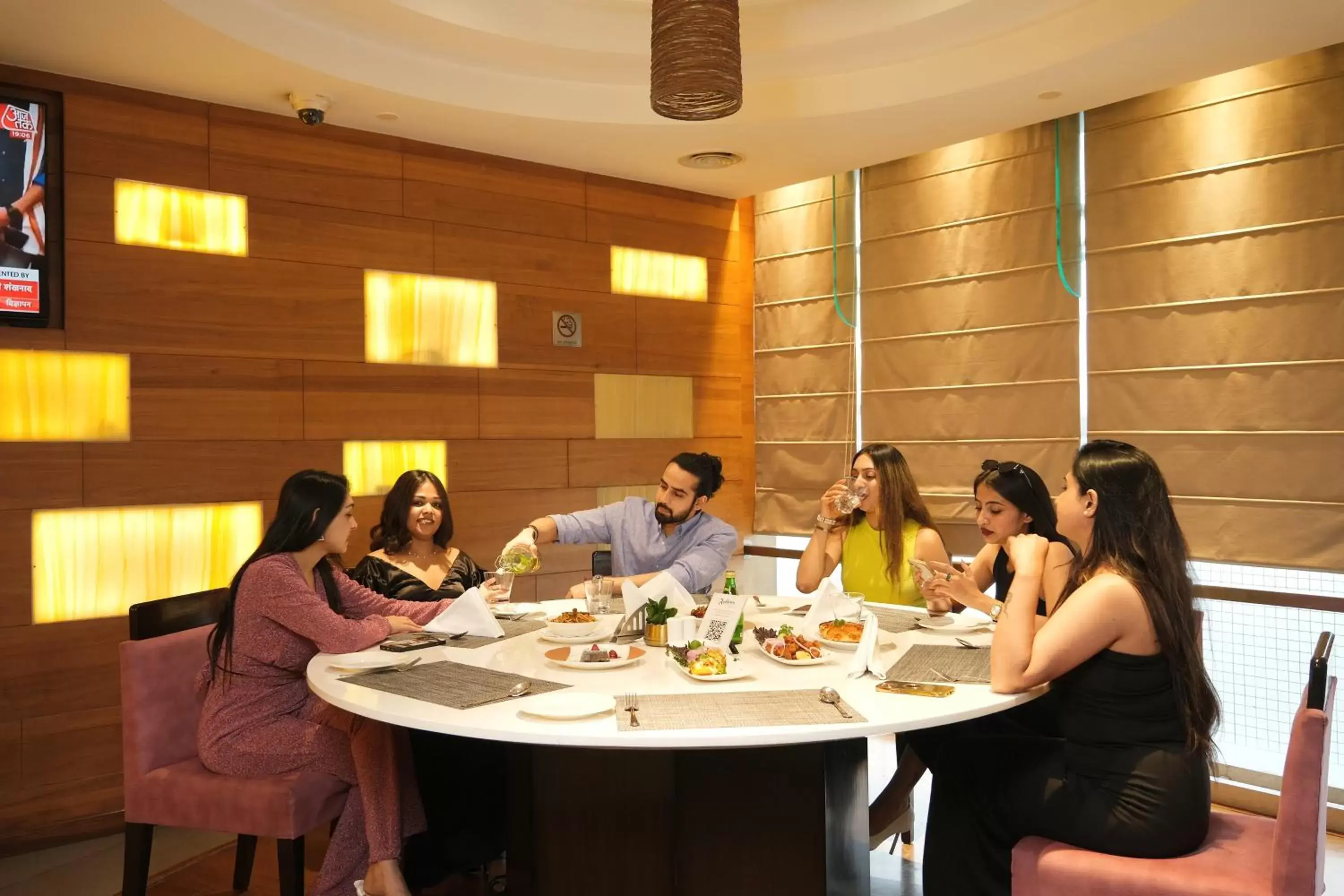 Restaurant/places to eat in Radisson Udaipur Restaurant/places to eat in Radisson Udaipur