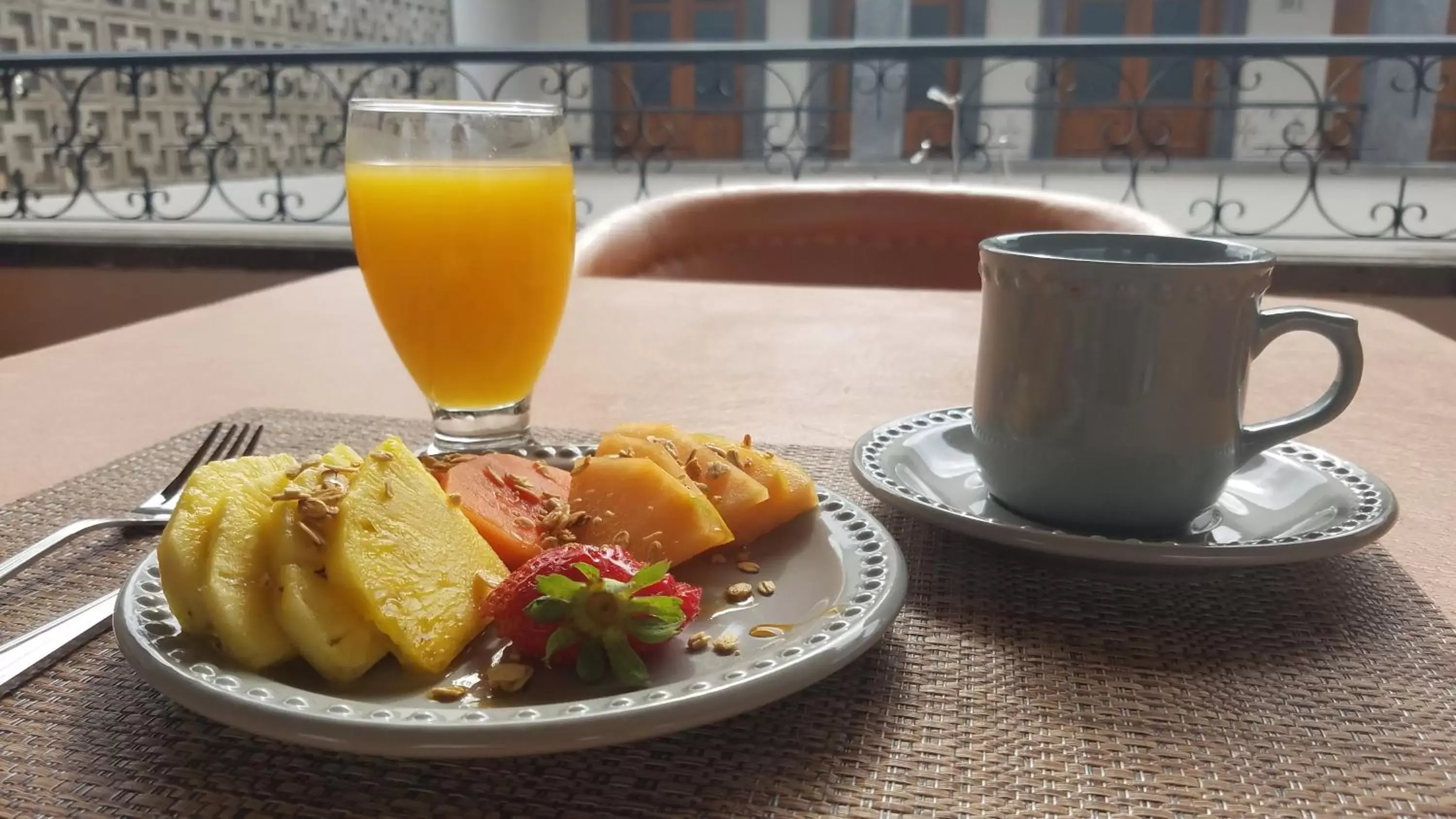 Breakfast in Puerta San Pedro