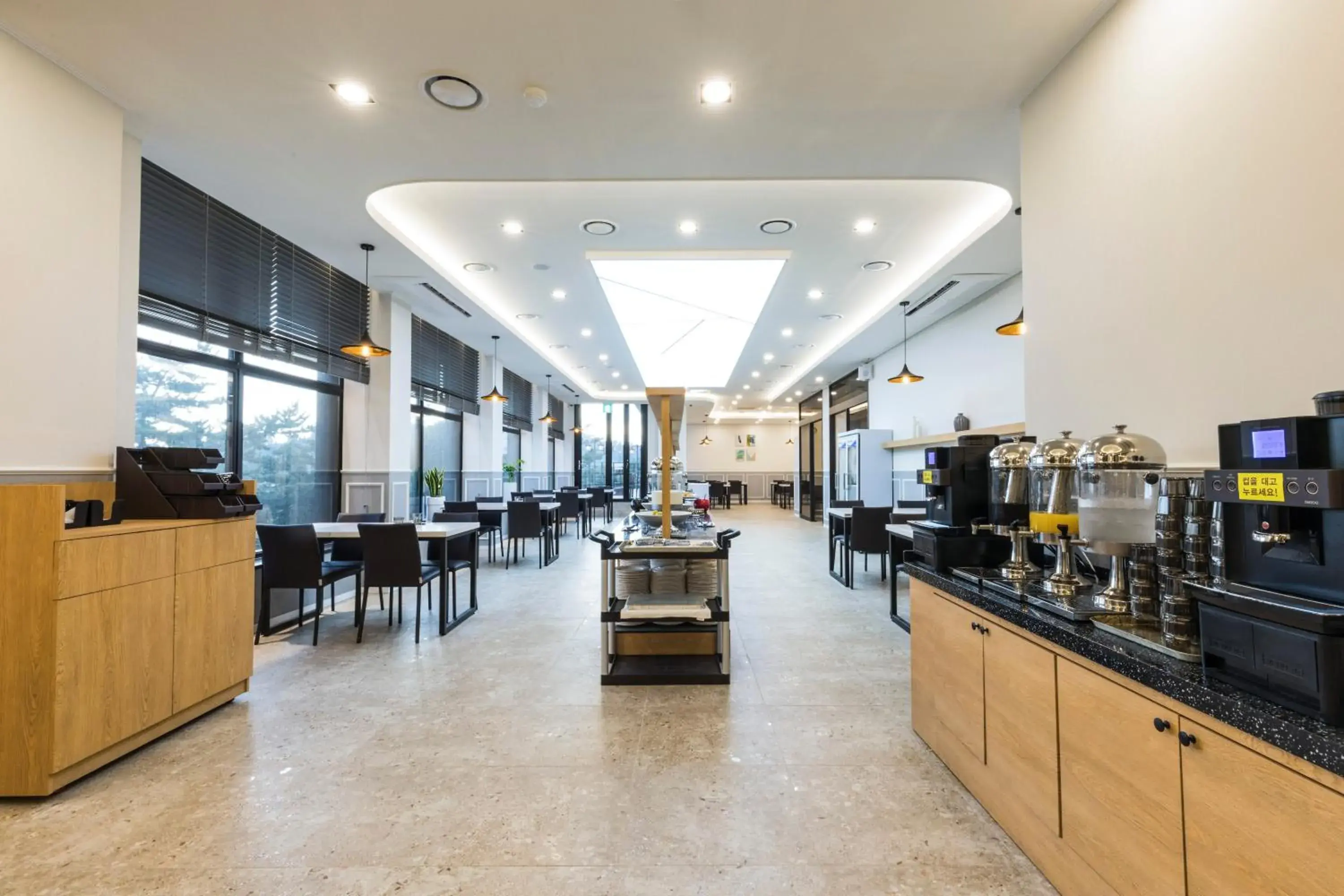 Restaurant/places to eat in Casaloma Hotel Restaurant/places to eat in Casaloma Hotel