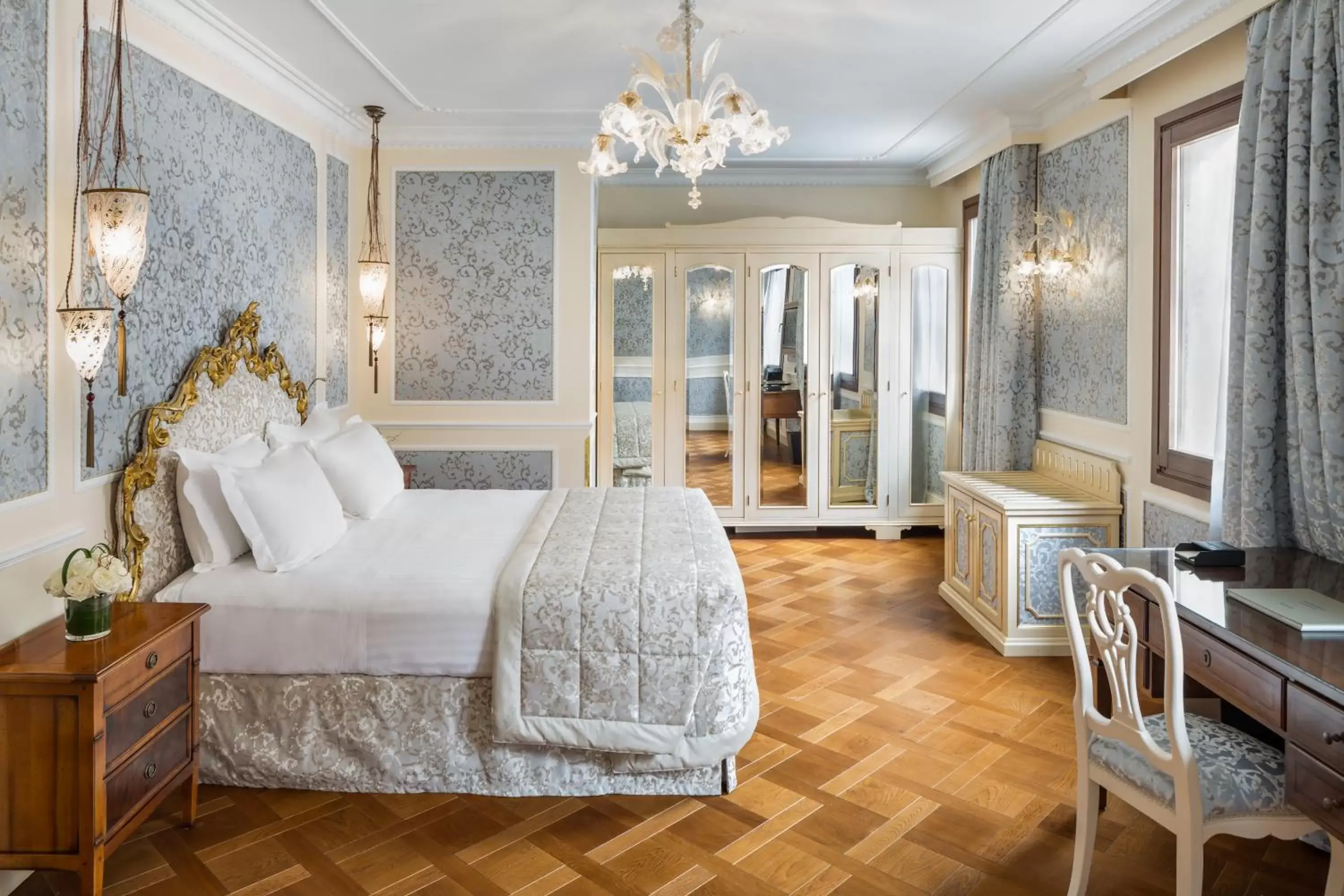 Photo of the whole room in Baglioni Hotel Luna - The Leading Hotels of the World