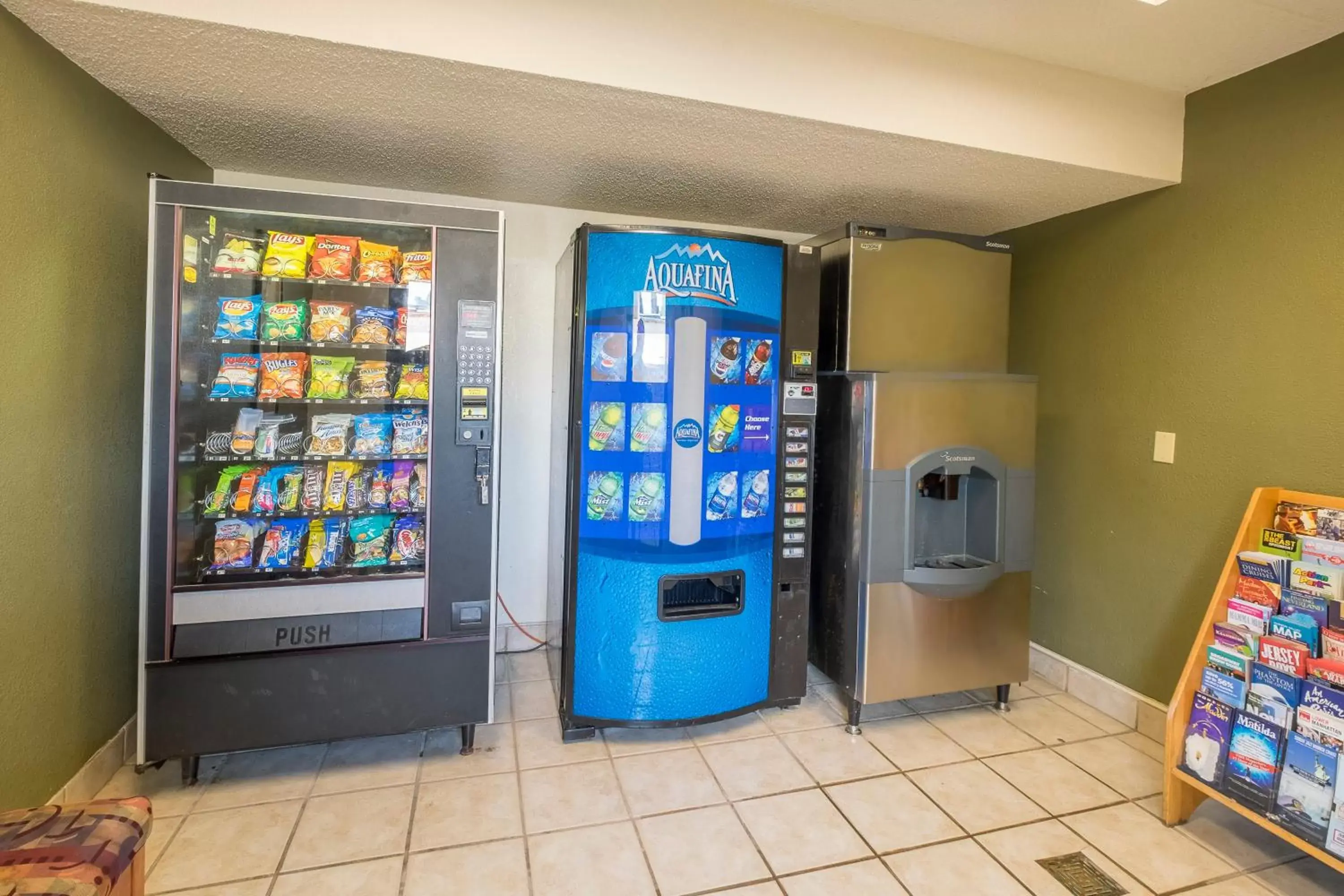 Other, Supermarket/Shops in Red Roof Inn Parsippany