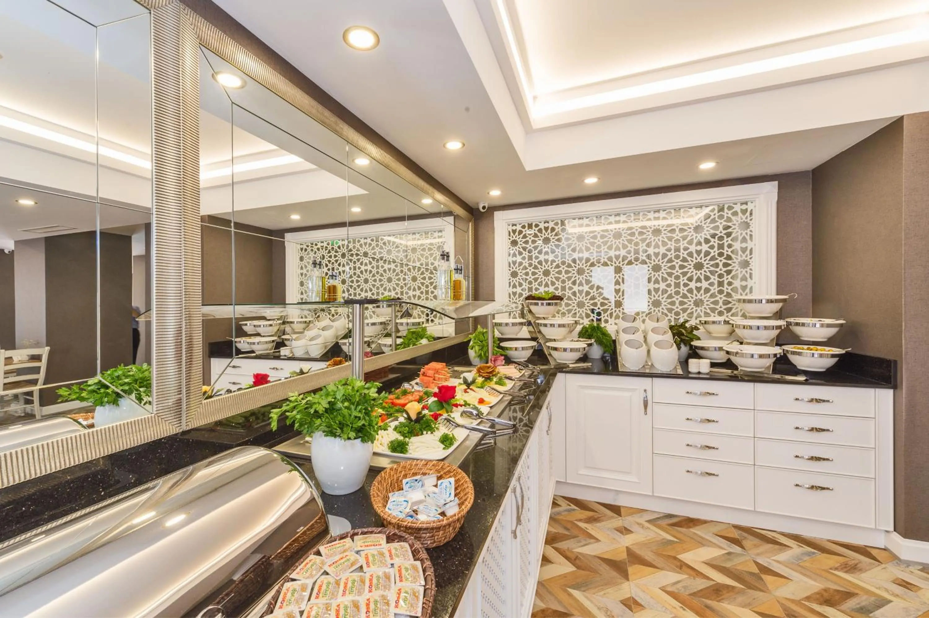 American breakfast in Hanna Hotel