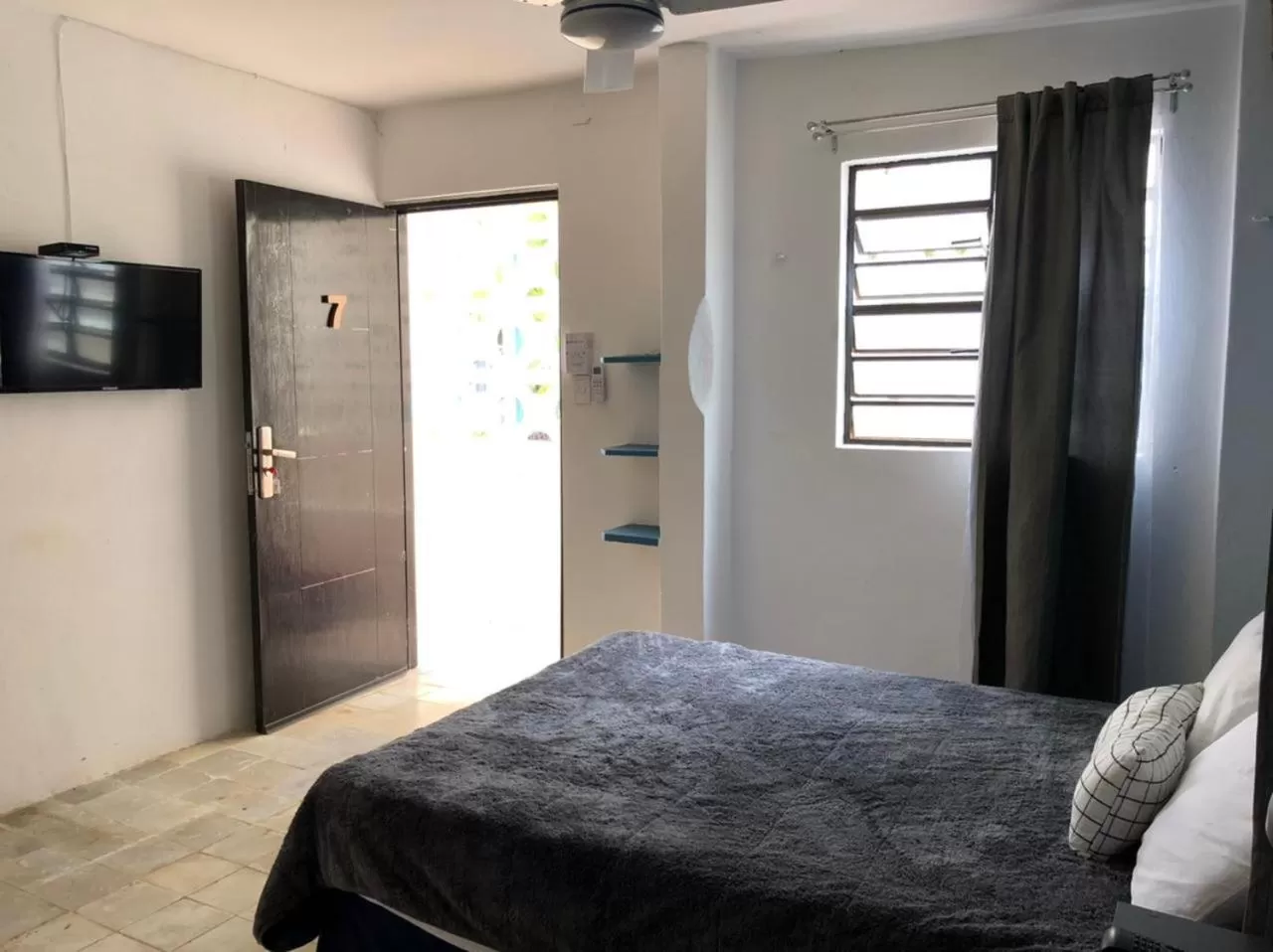 Photo of the whole room, Bed in Suites del Sureste - Mérida