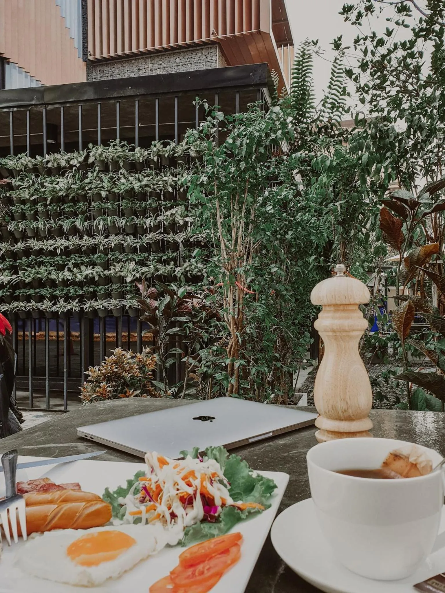 Restaurant/places to eat in My Loft Hotel SHA