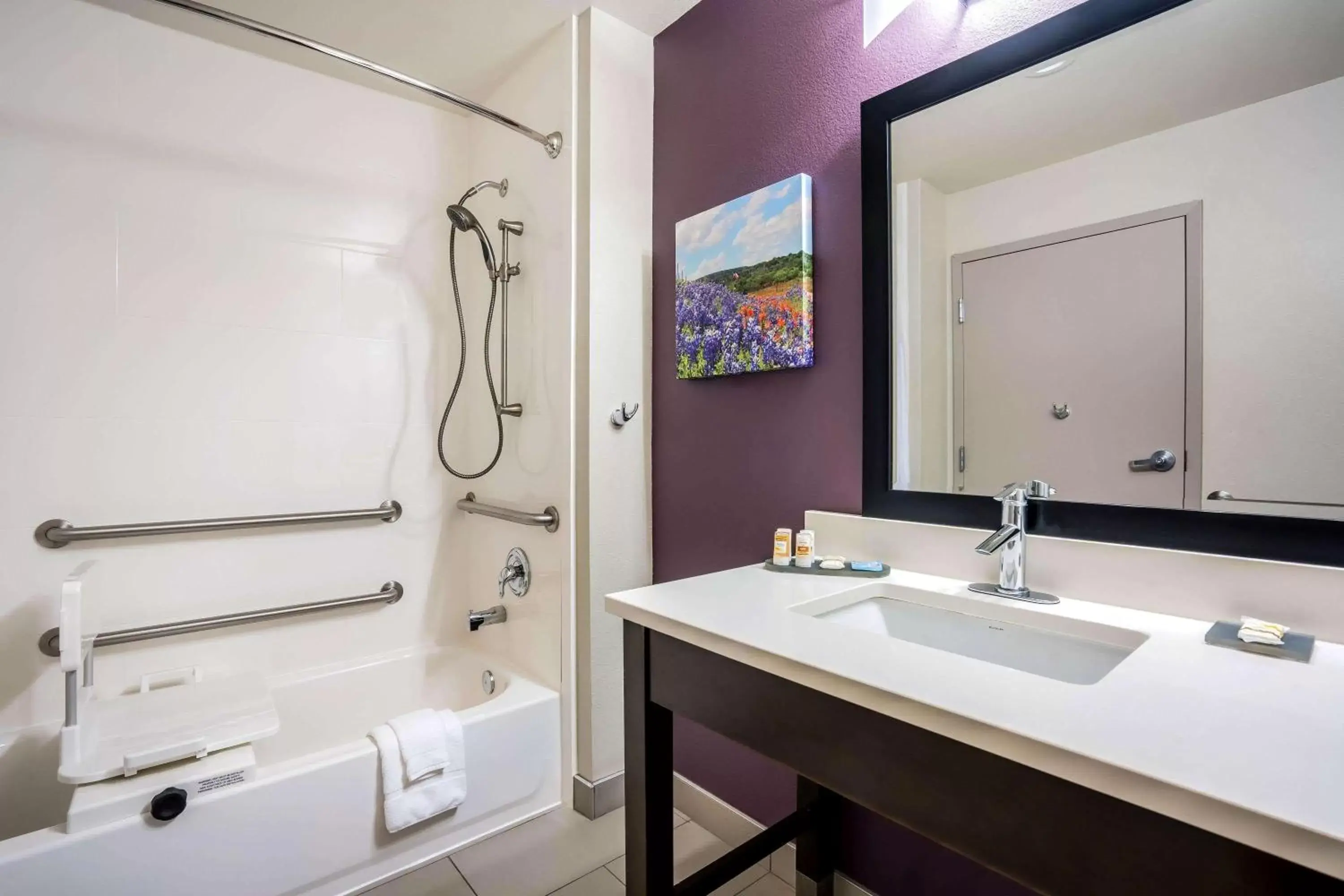 Bathroom in La Quinta by Wyndham Houston Cypress