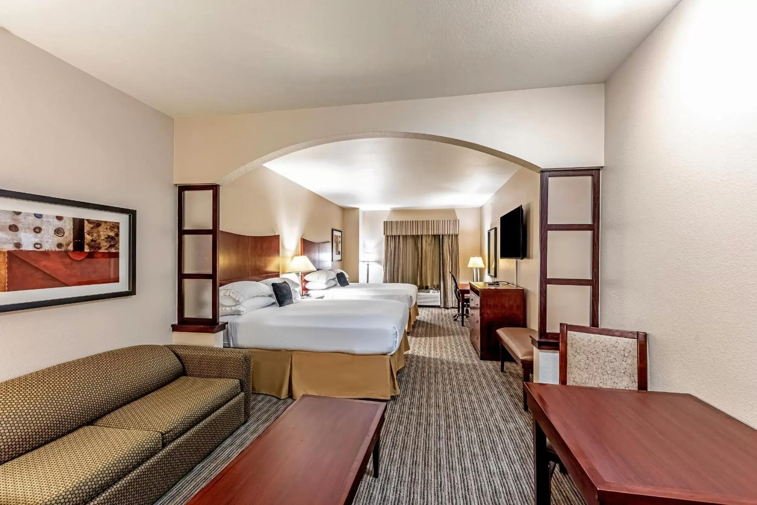 2 Queen Beds Handicap Suite in Red Lion Inn & Suites Mineral Wells 2 Queen Beds Handicap Suite in Red Lion Inn & Suites Mineral Wells