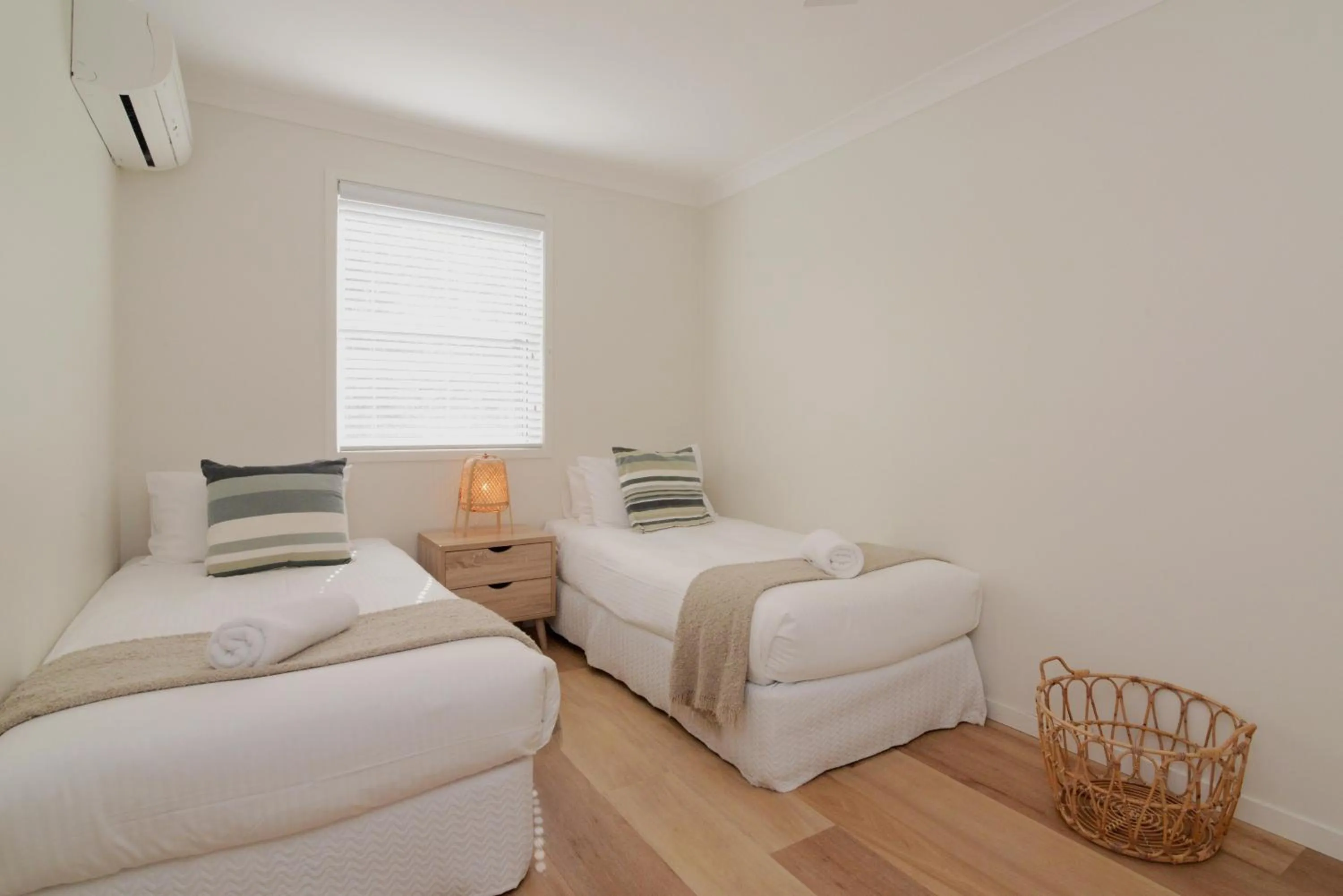 Bed in Noosa Entrance Waterfront Resort