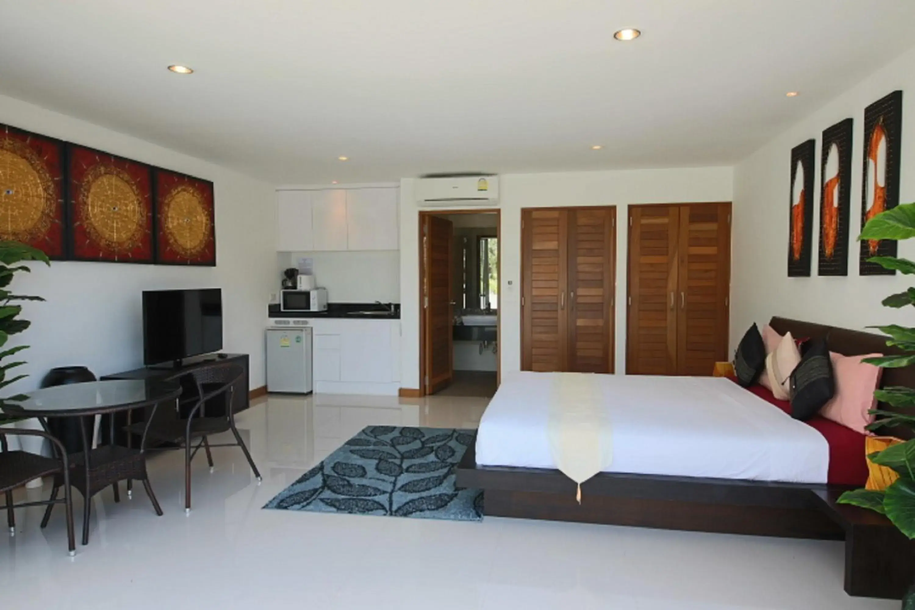 Photo of the whole room in Tropical Sea View Residence