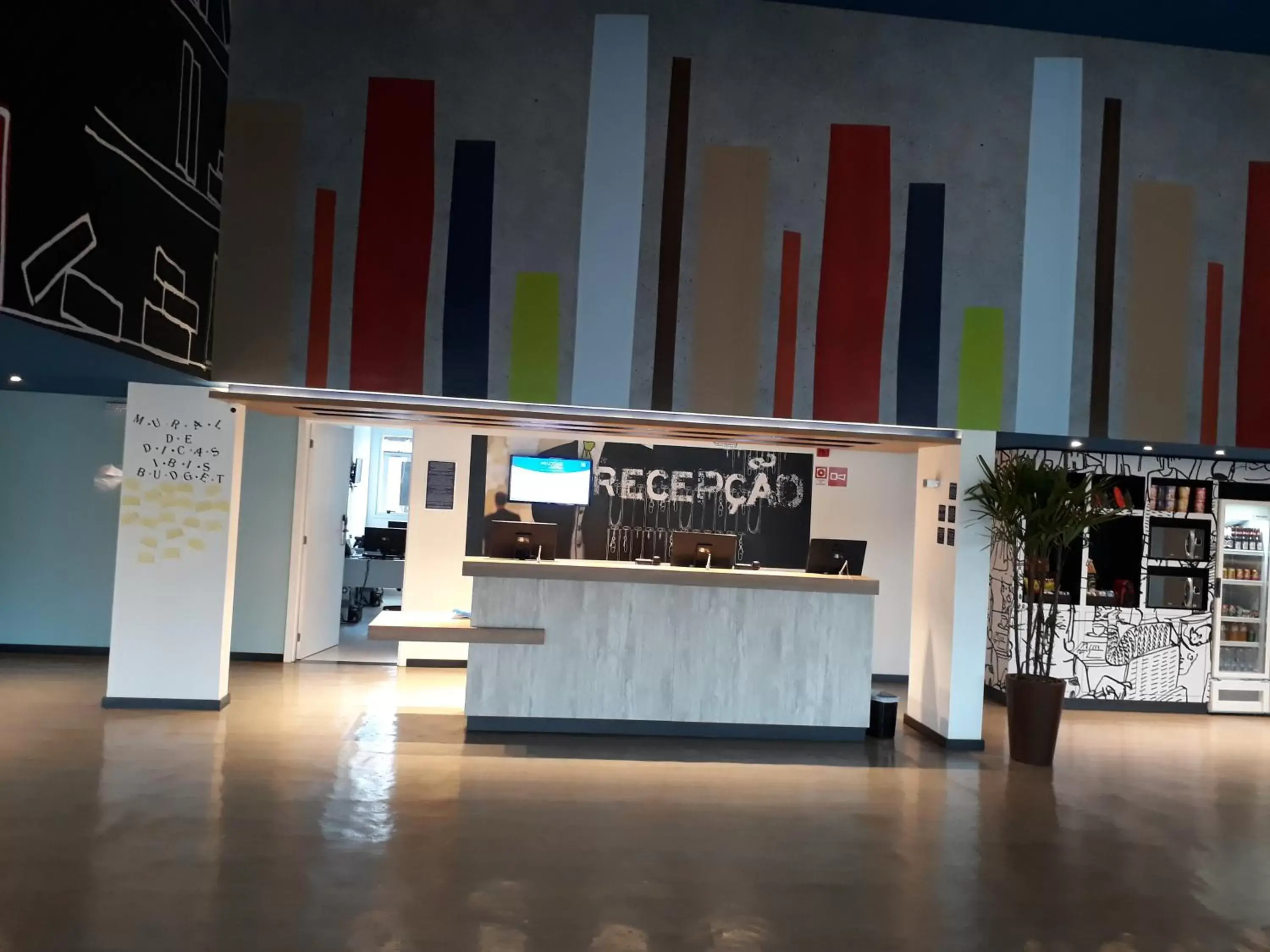 Facade/entrance in ibis budget Patos de Minas Facade/entrance in ibis budget Patos de Minas