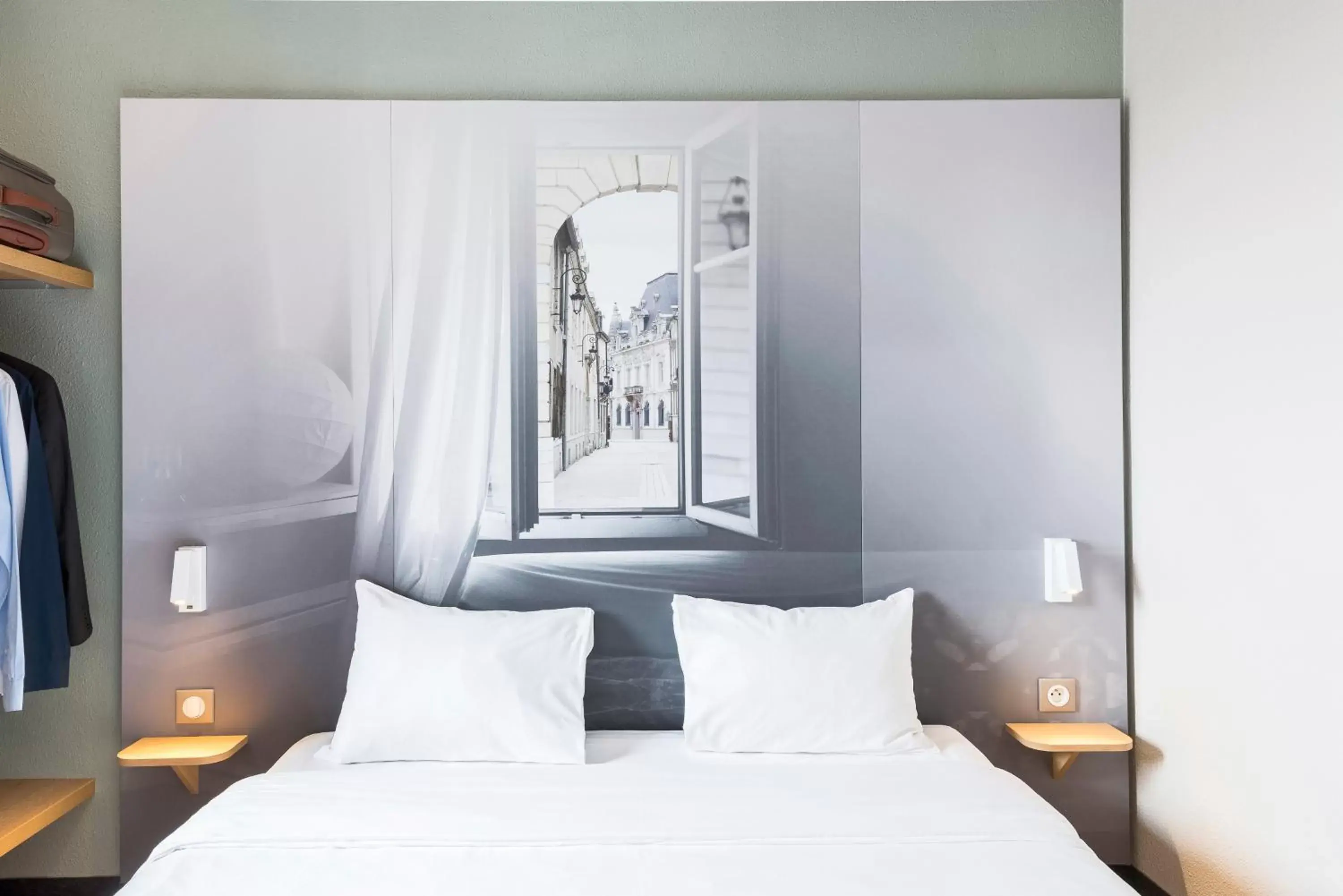 Bedroom, Bed in B&B HOTEL Dijon Nord