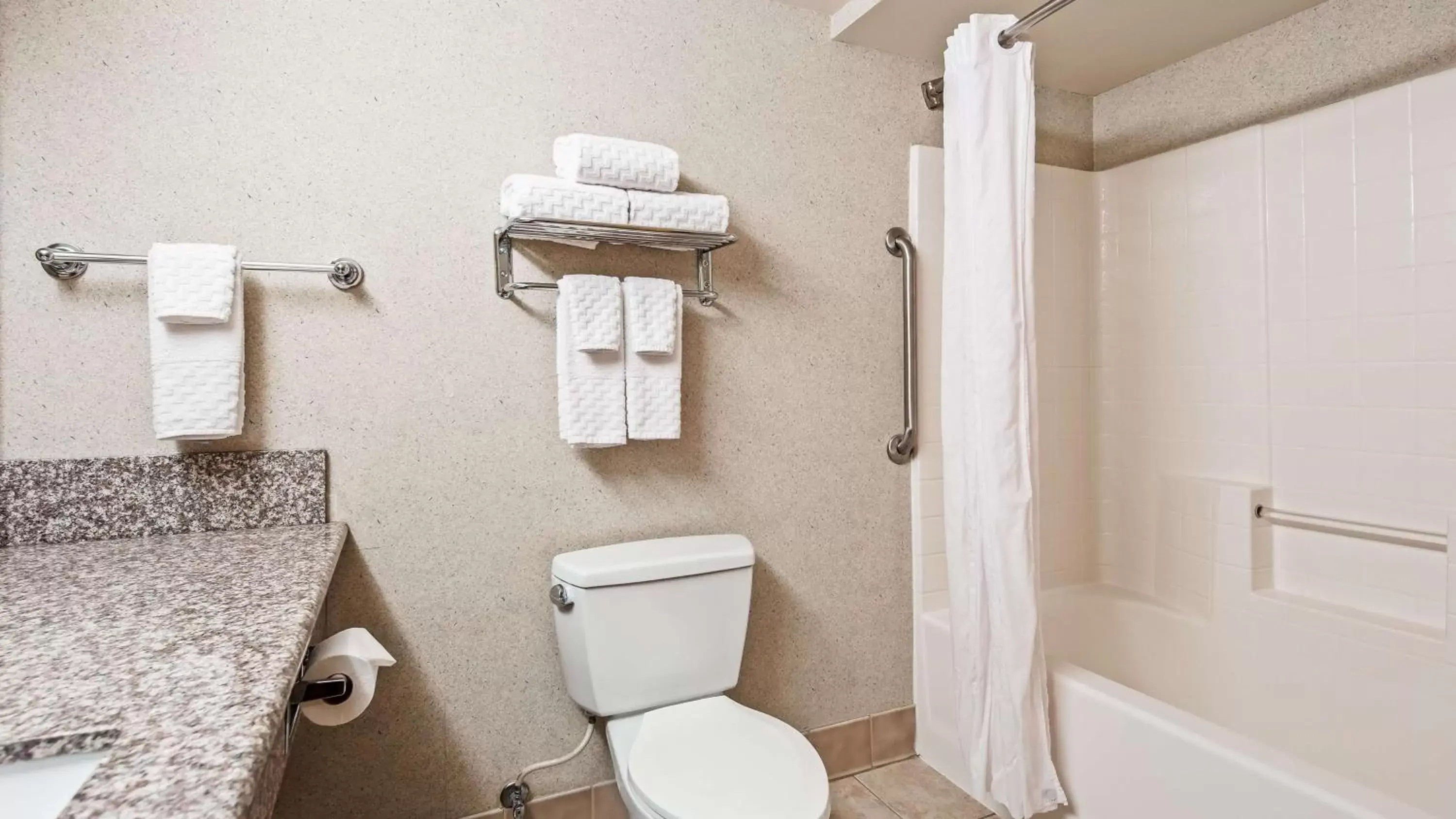 Bathroom in Best Western Plus North Las Vegas Inn & Suites