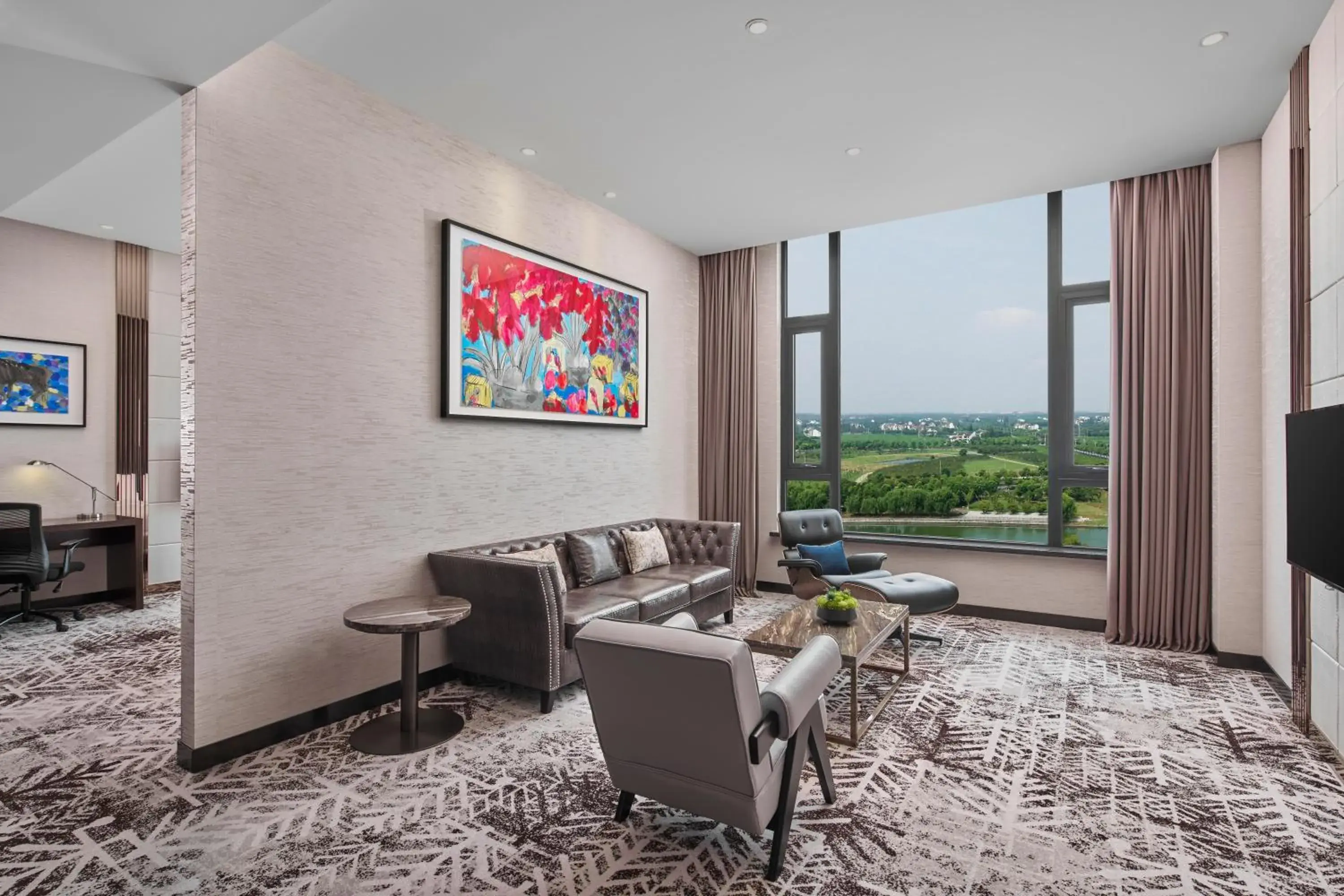 Living room in Crowne Plaza Shanghai Jinshan by IHG Living room in Crowne Plaza Shanghai Jinshan by IHG