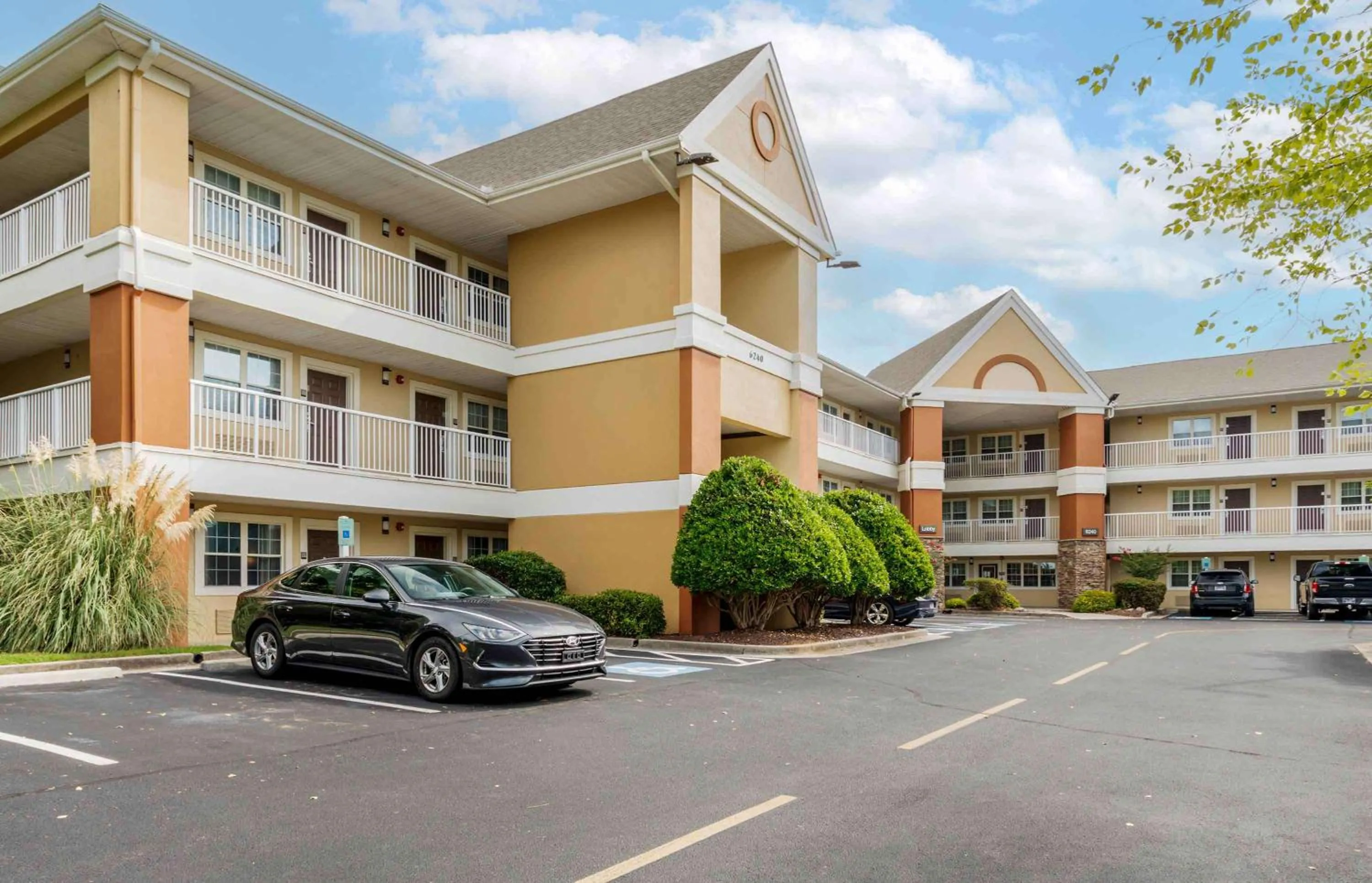 Property building in Extended Stay America Select Suites - Chattanooga - Airport