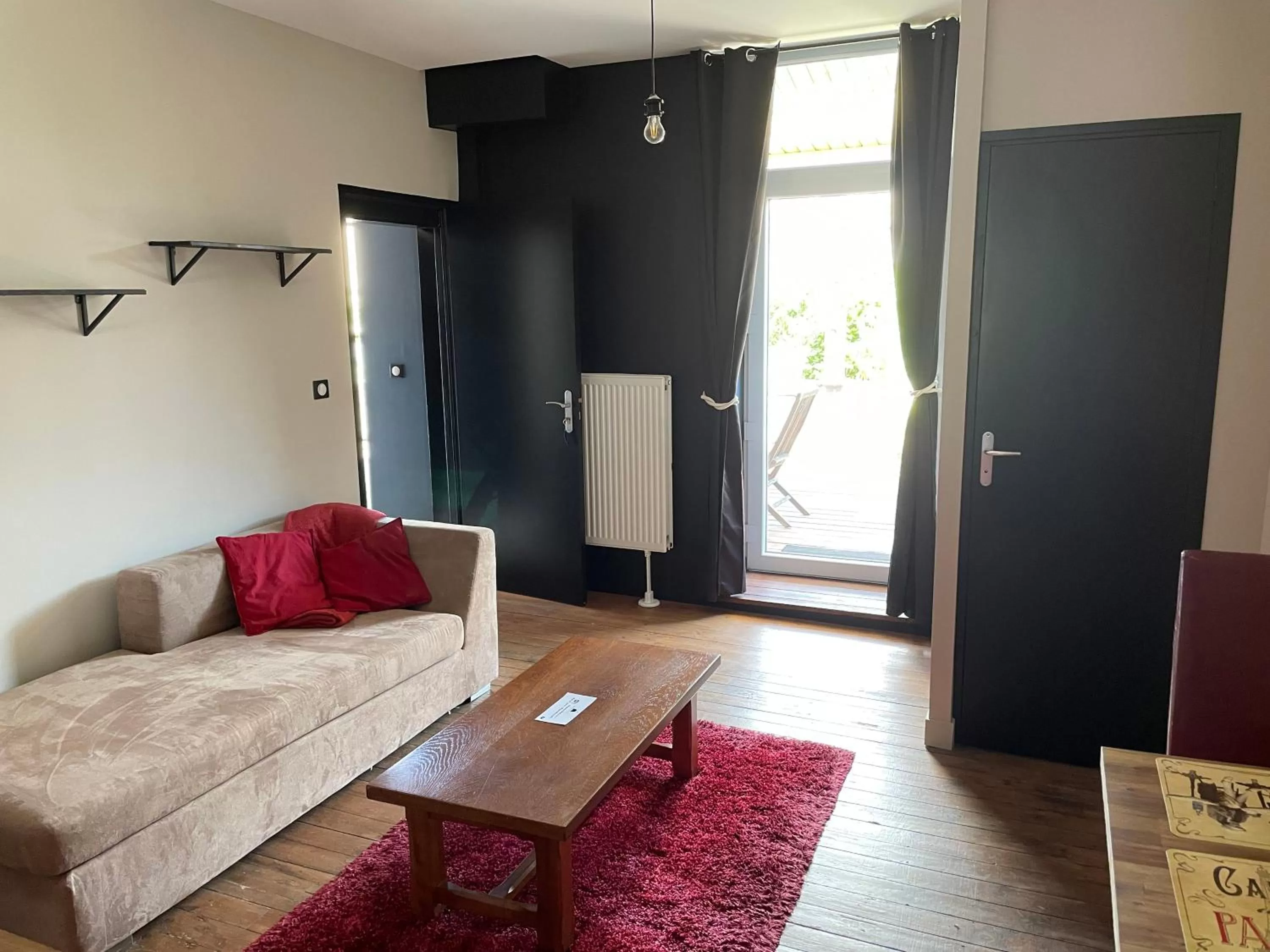 Living room, Seating Area in Dupain & Dubeurre Appart'Hôtel - Parking