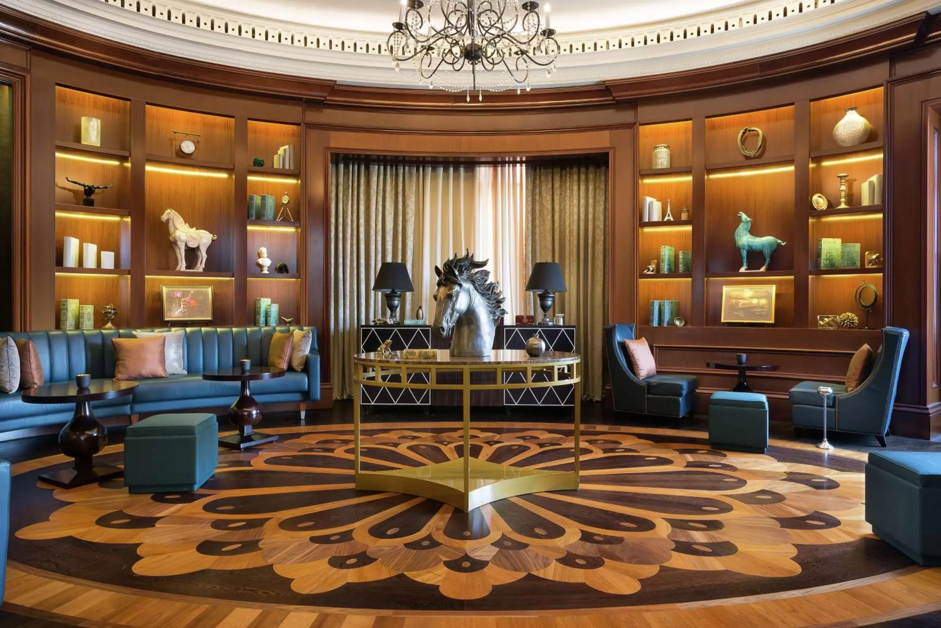 Lounge or bar in Habtoor Palace Dubai, LXR Hotels & Resorts