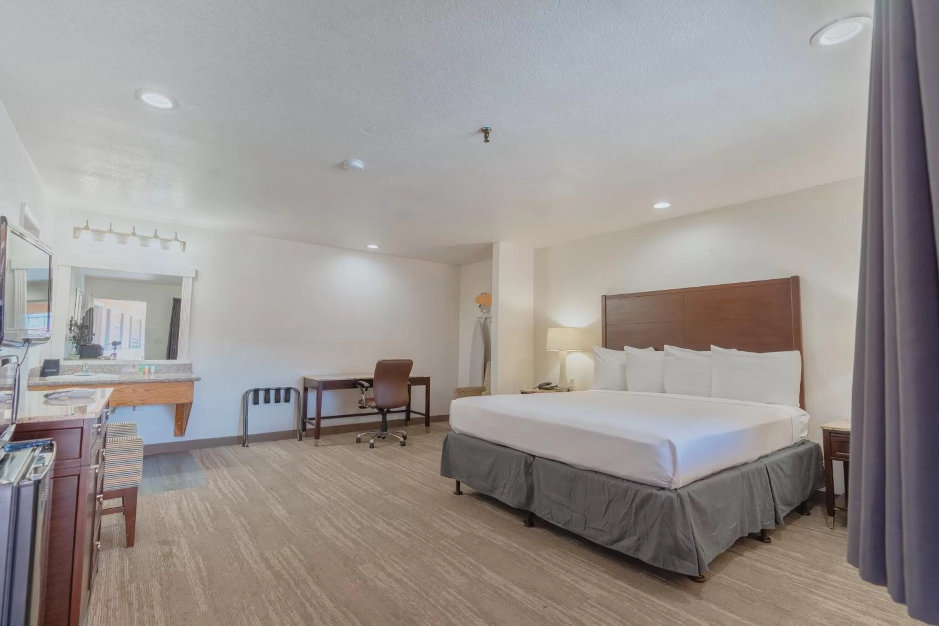 Bed in The Yosemite Inn