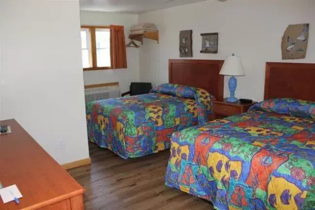 Bedroom, Bed in Pony Island Inn