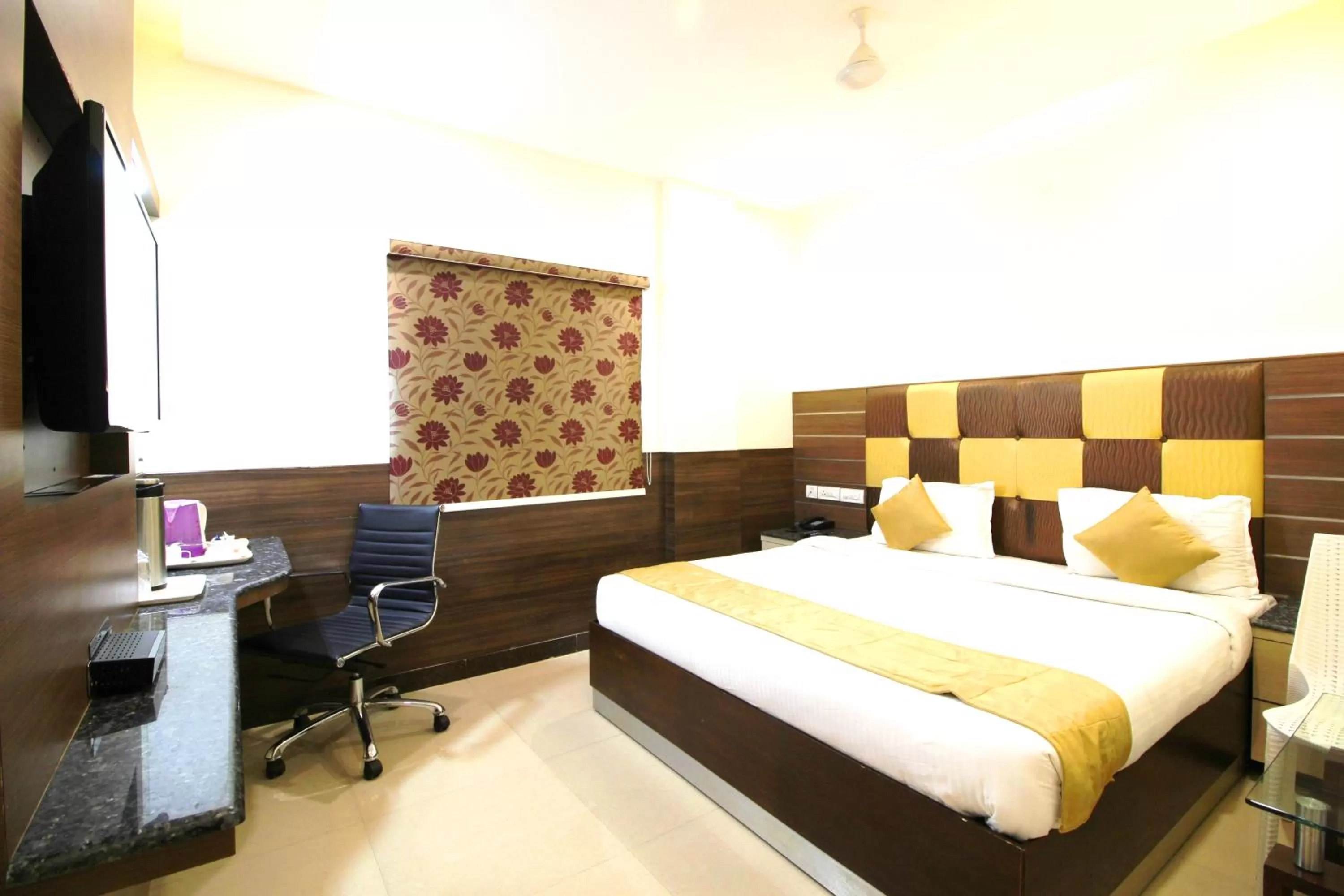 Photo of the whole room, Bed in Saibala Grand Airport Hotel