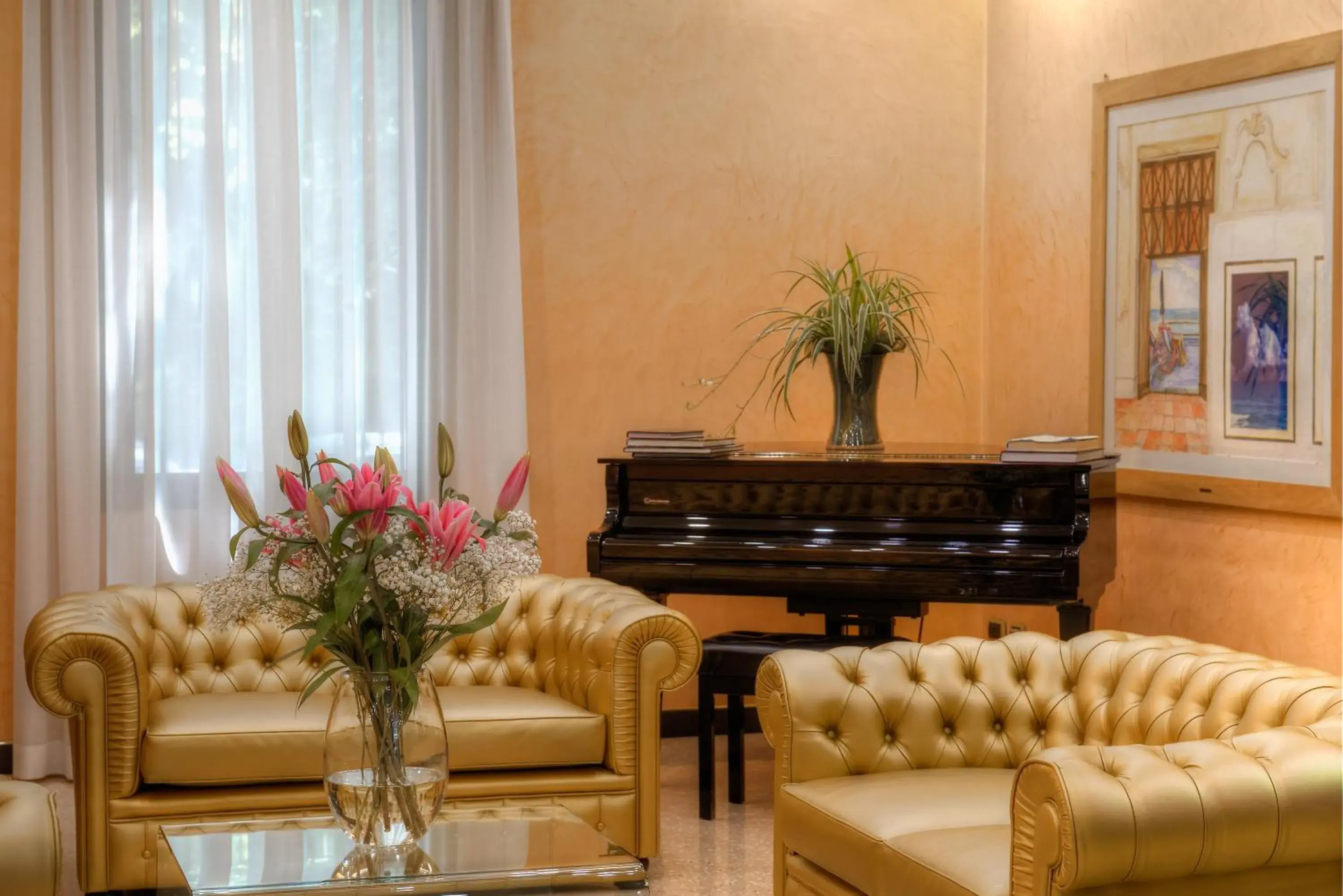 Seating Area in Central Park Hotel Modena