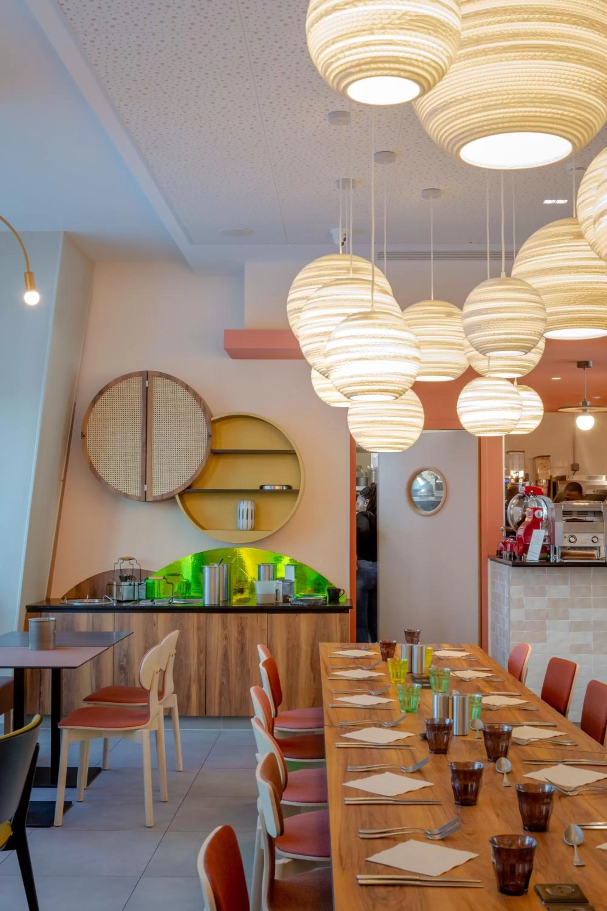 Restaurant/places to eat in ibis Styles Paris Meteor Avenue d'Italie