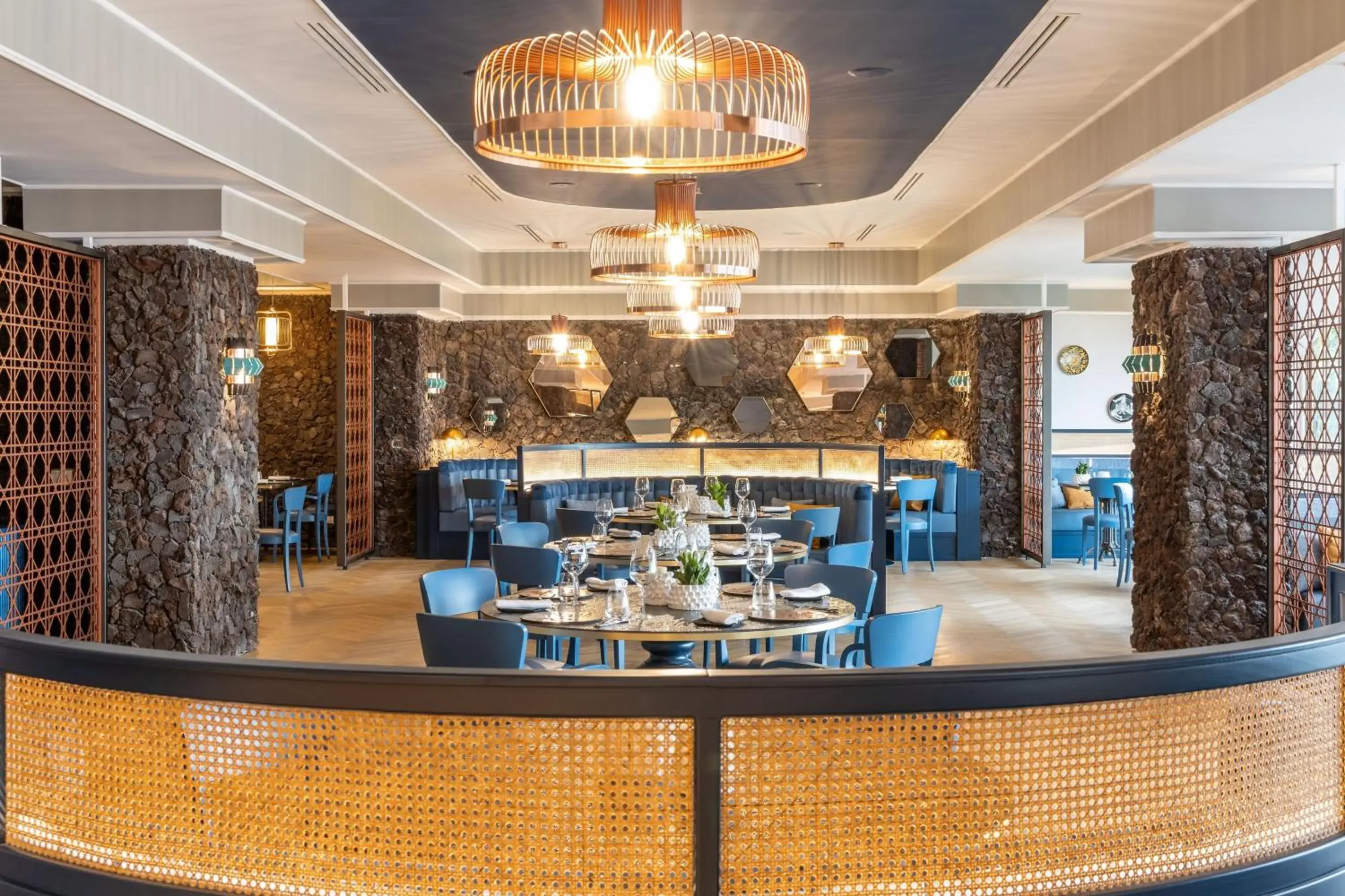 Restaurant/places to eat, Lounge/Bar in Delta Hotels by Marriott Giardini Naxos