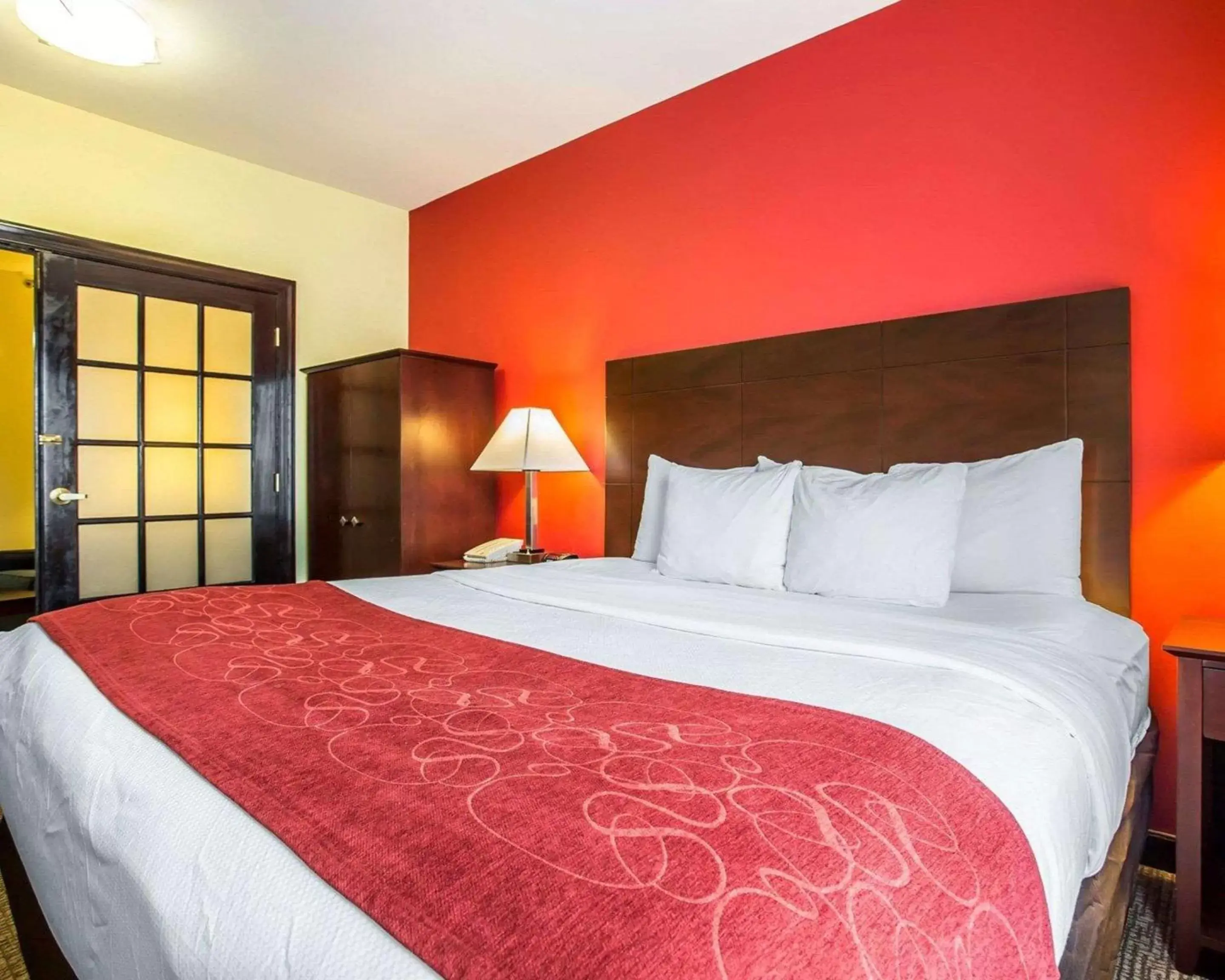 Bedroom, Bed in Comfort Suites Rock Hill Manchester Meadows Area
