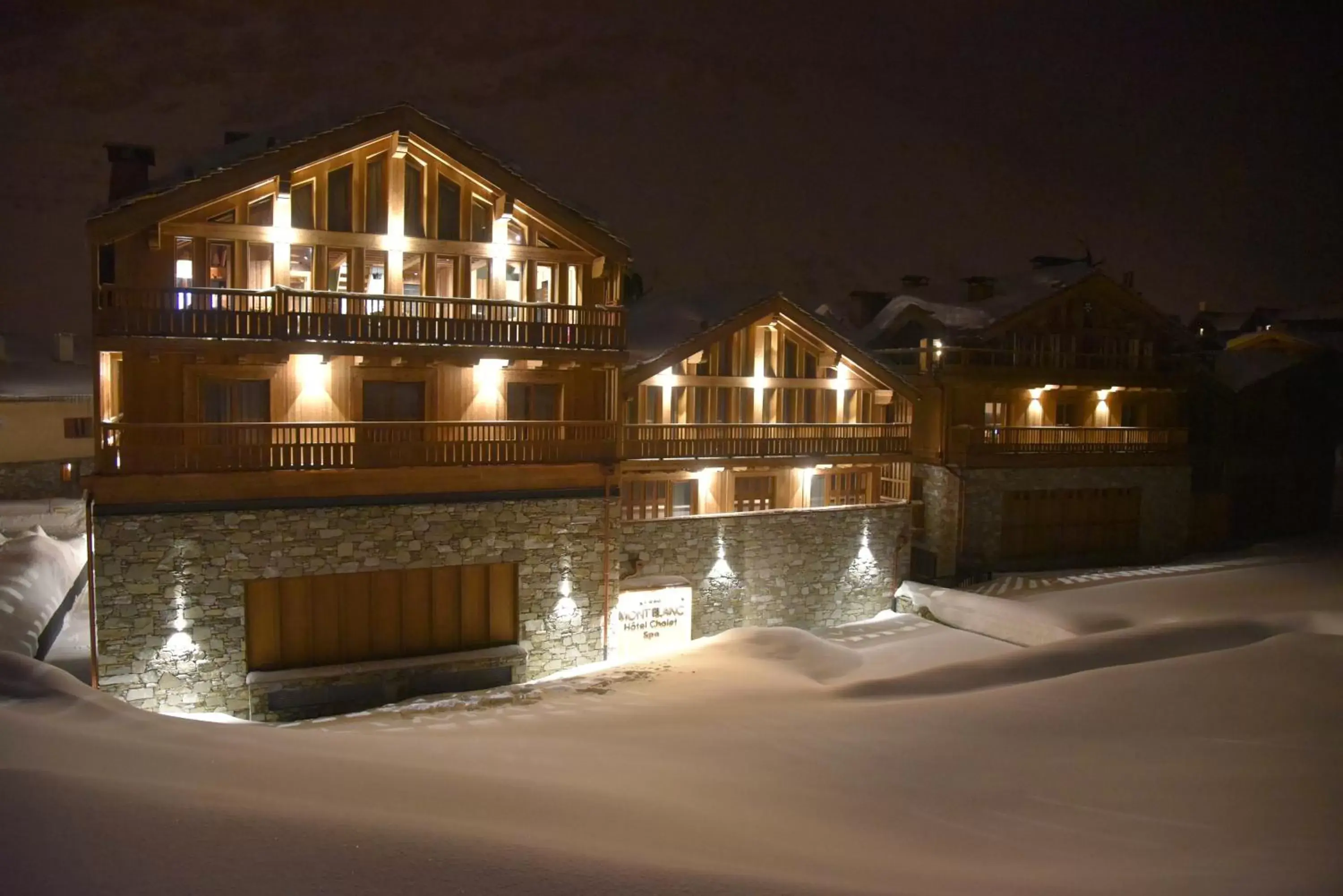 Property Building in Hotel MONT-BLANC VAL D'ISERE