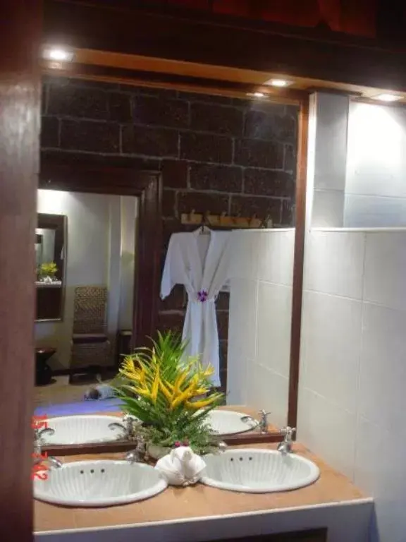 Bathroom in Faye Orchid Garden Resort