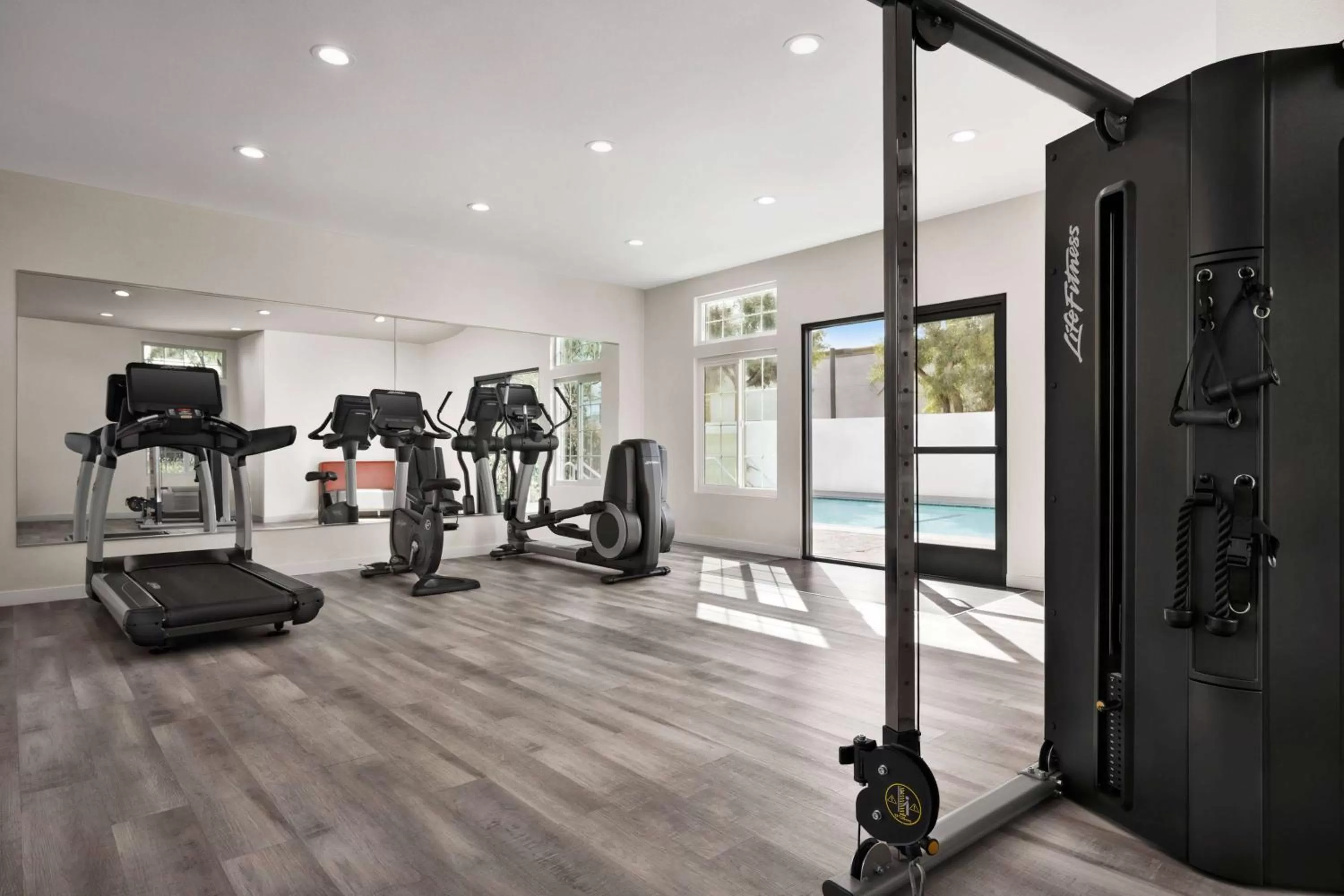 Fitness centre/facilities in Ramada by Wyndham Anaheim Convention Center