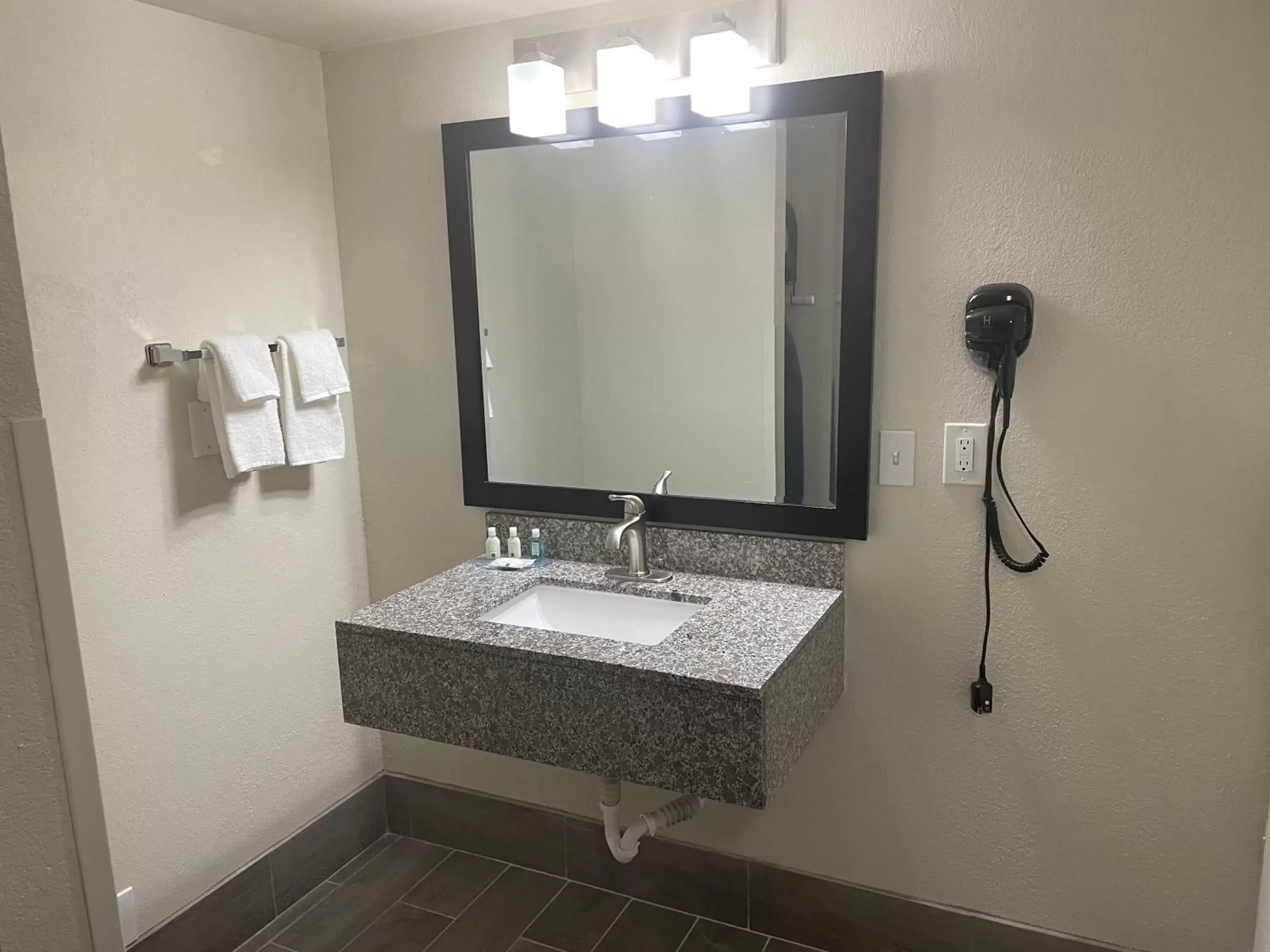 Bathroom in Quality Inn & Suites Spring Lake - Fayetteville Near Fort Liberty