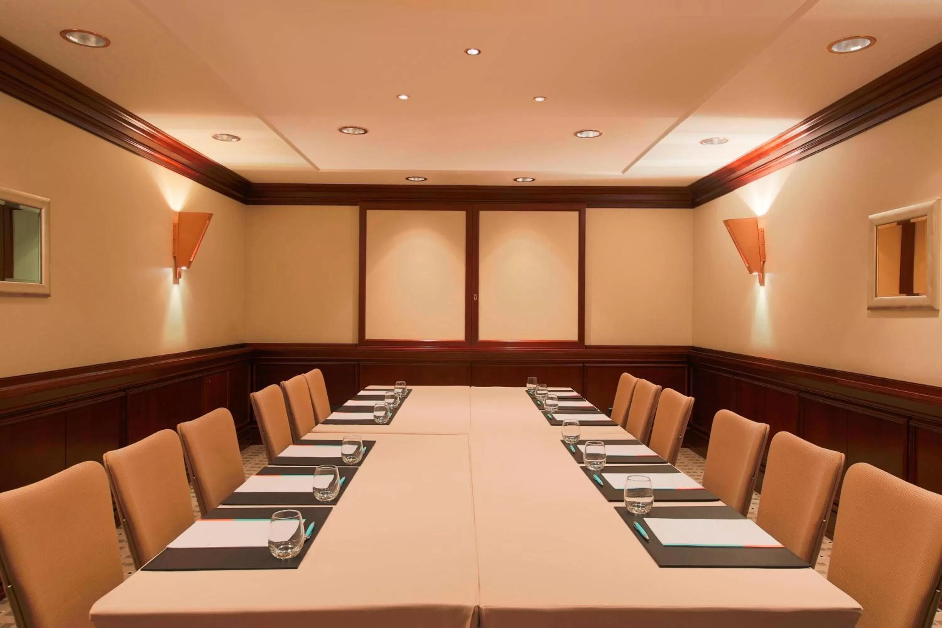 Meeting/conference room in Le Méridien Stuttgart