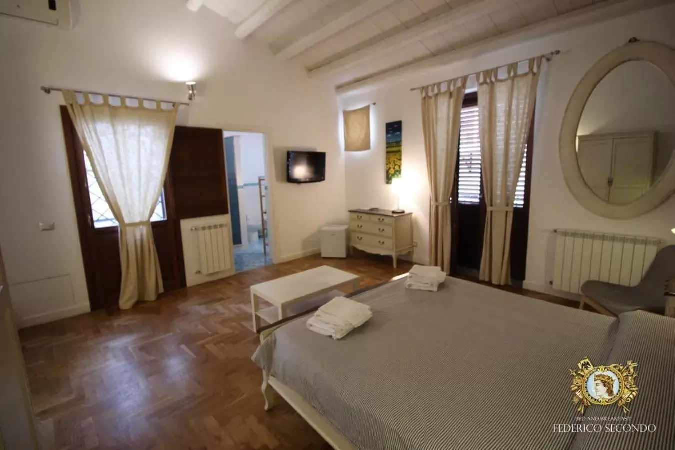 Photo of the whole room in Federico Secondo B&B