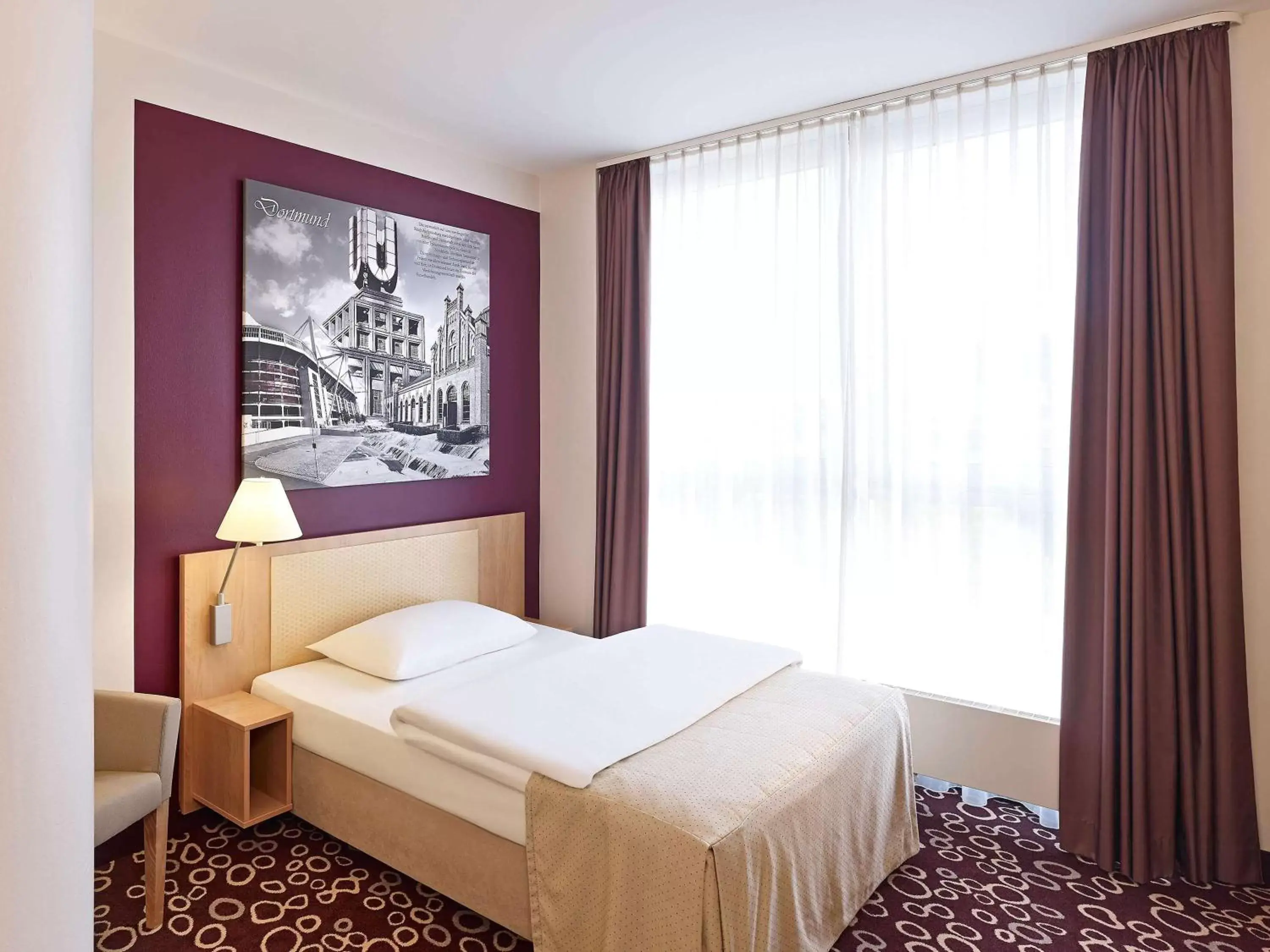 Photo of the whole room, Bed in Mercure Hotel Dortmund City