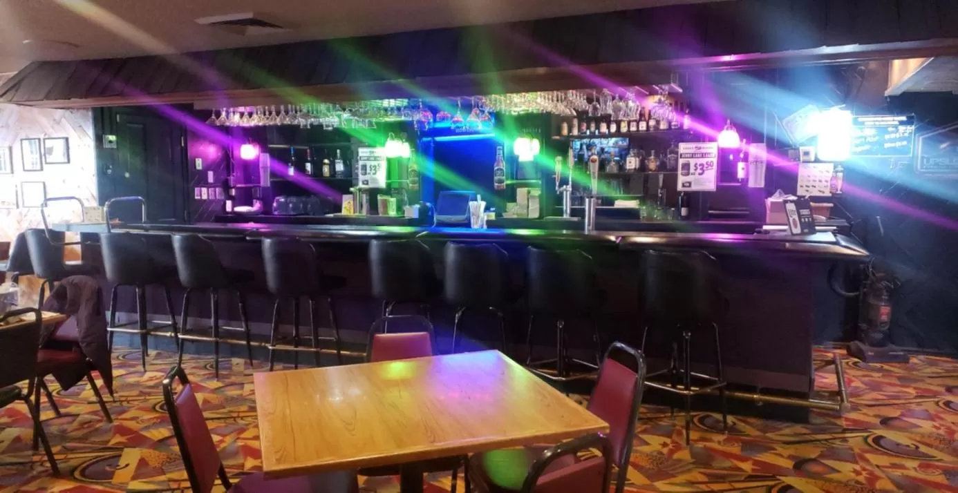 Lounge or bar in Travelodge by Wyndham Laramie