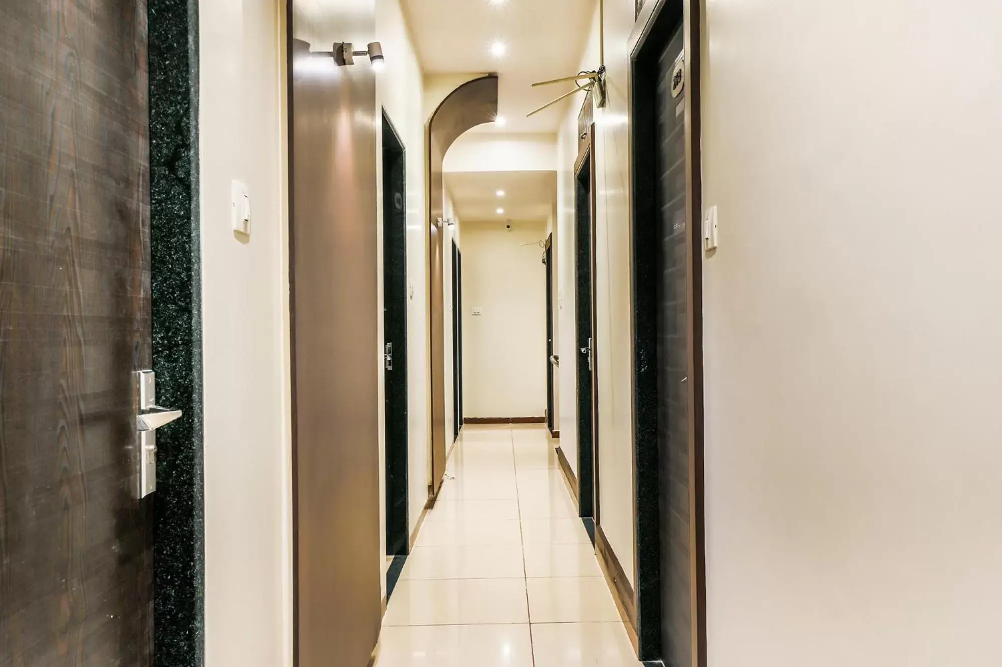 Lobby or reception in FabExpress Adore Inn - Nr Mumbai International Airport Lobby or reception in FabExpress Adore Inn - Nr Mumbai International Airport