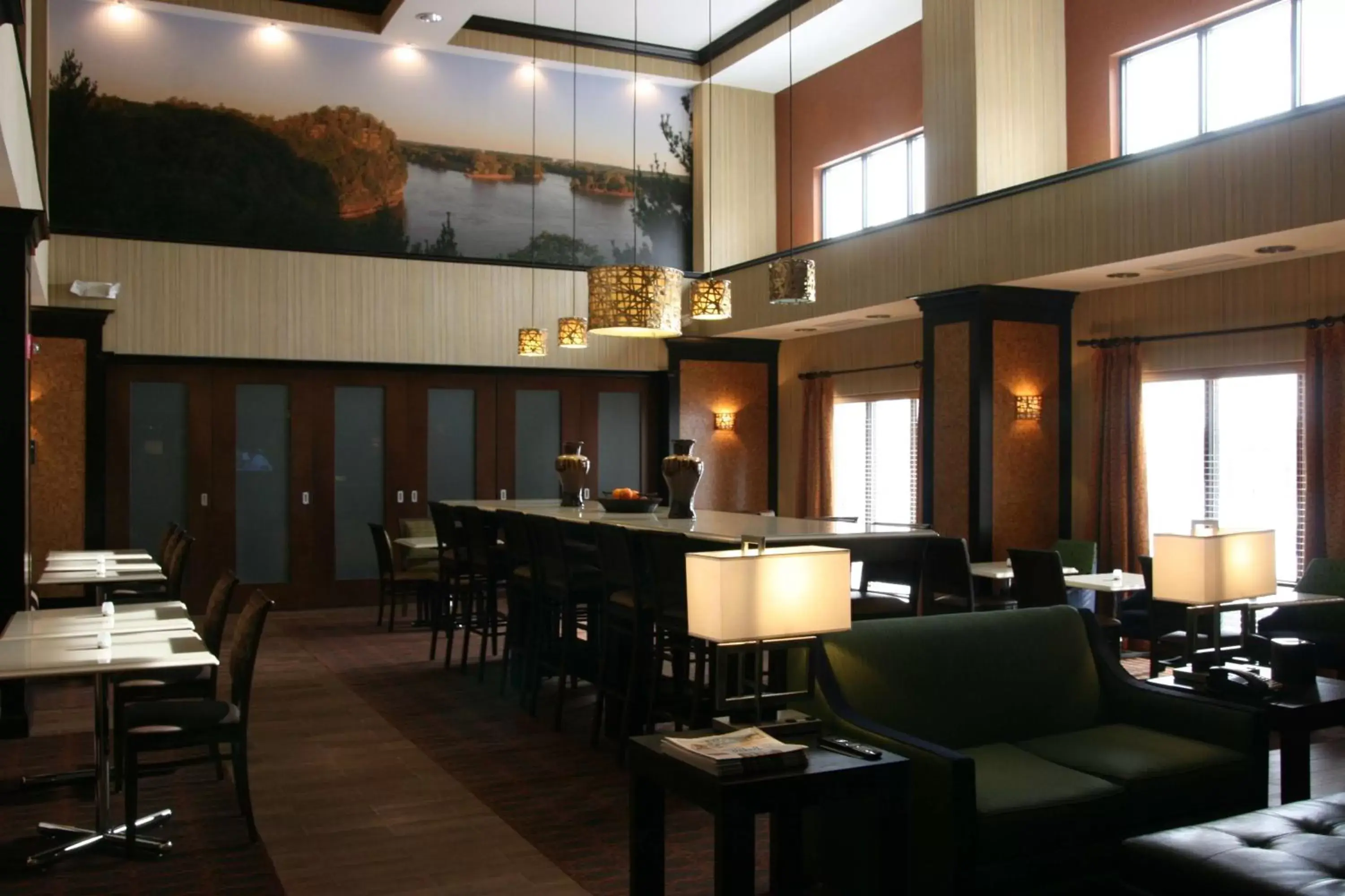 Lobby or reception, Restaurant/Places to Eat in Hampton Inn and Suites Peru