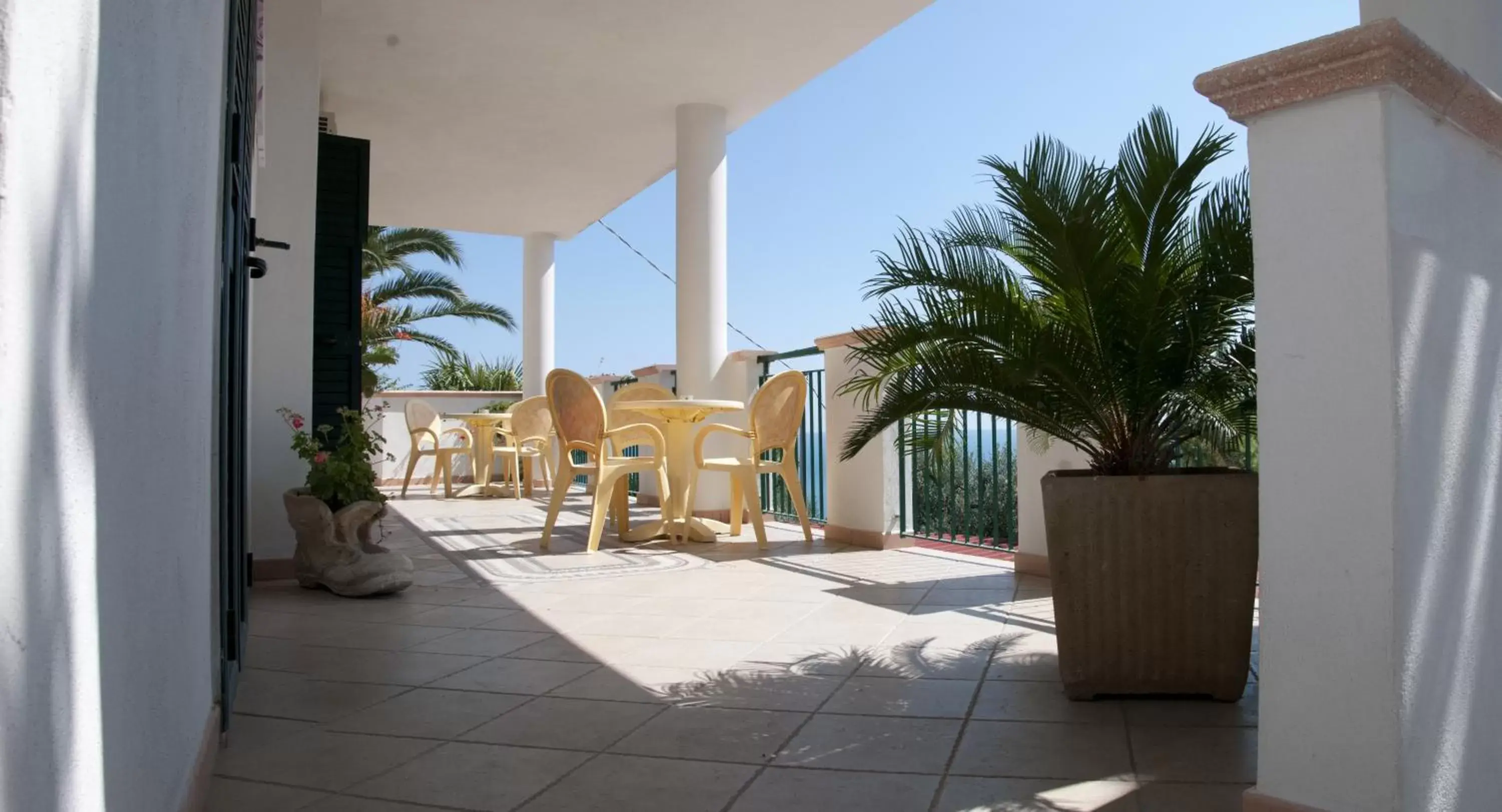 Patio, Balcony/Terrace in Pensione San Michele