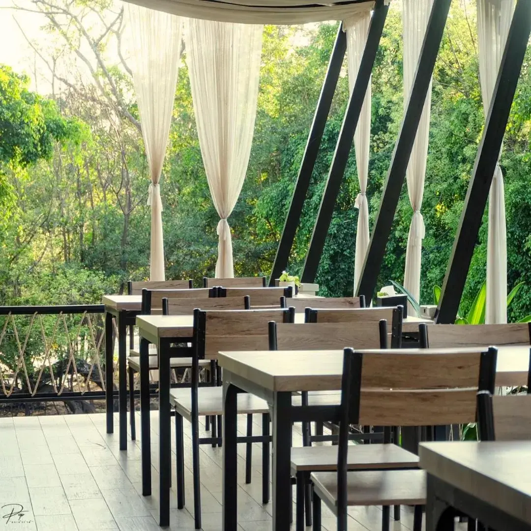 Restaurant/Places to Eat in Naturalpark Resort De Wangthong