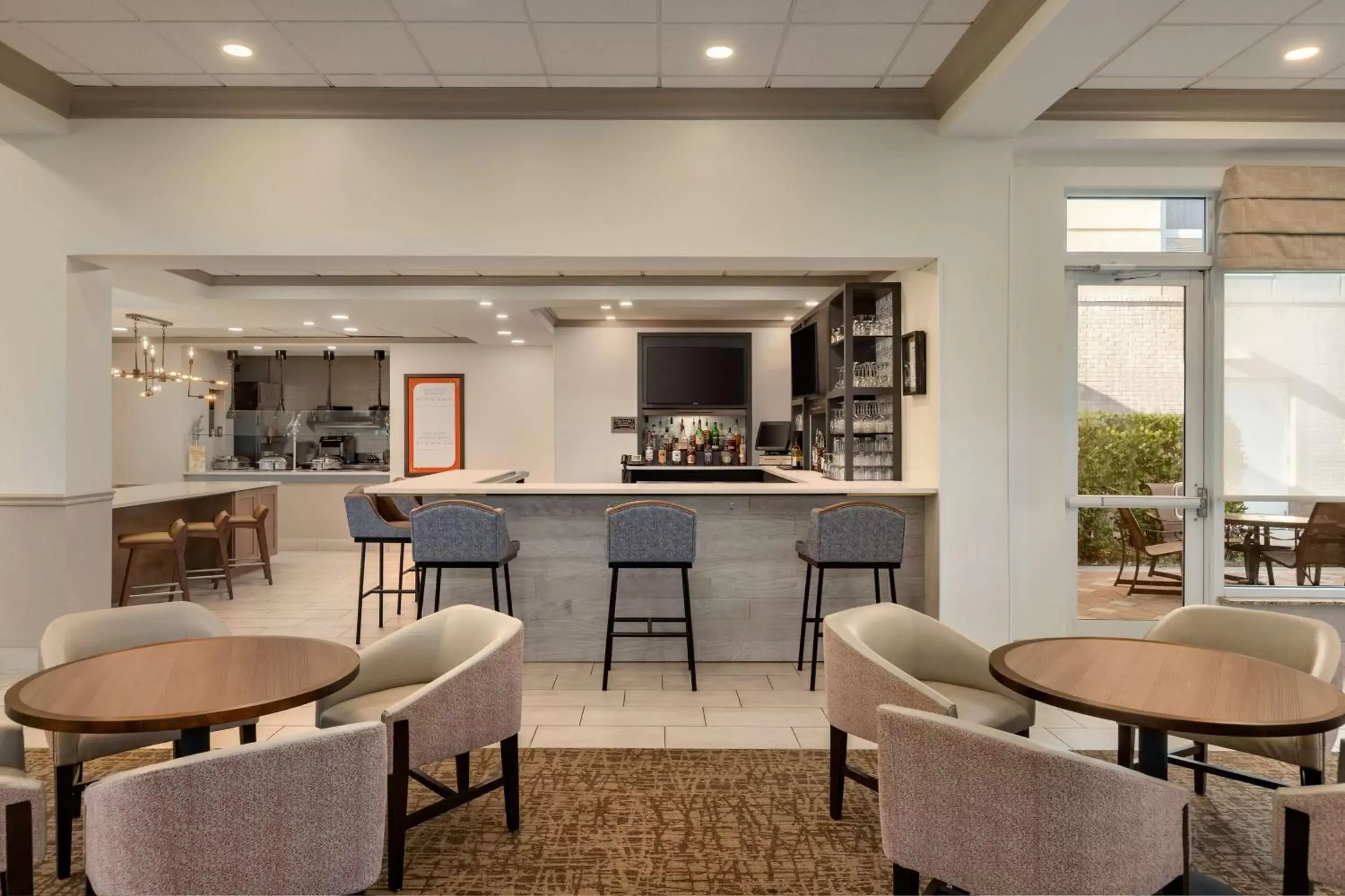 Lounge or bar, Lounge/Bar in Hilton Garden Inn Fort Myers Airport/FGCU