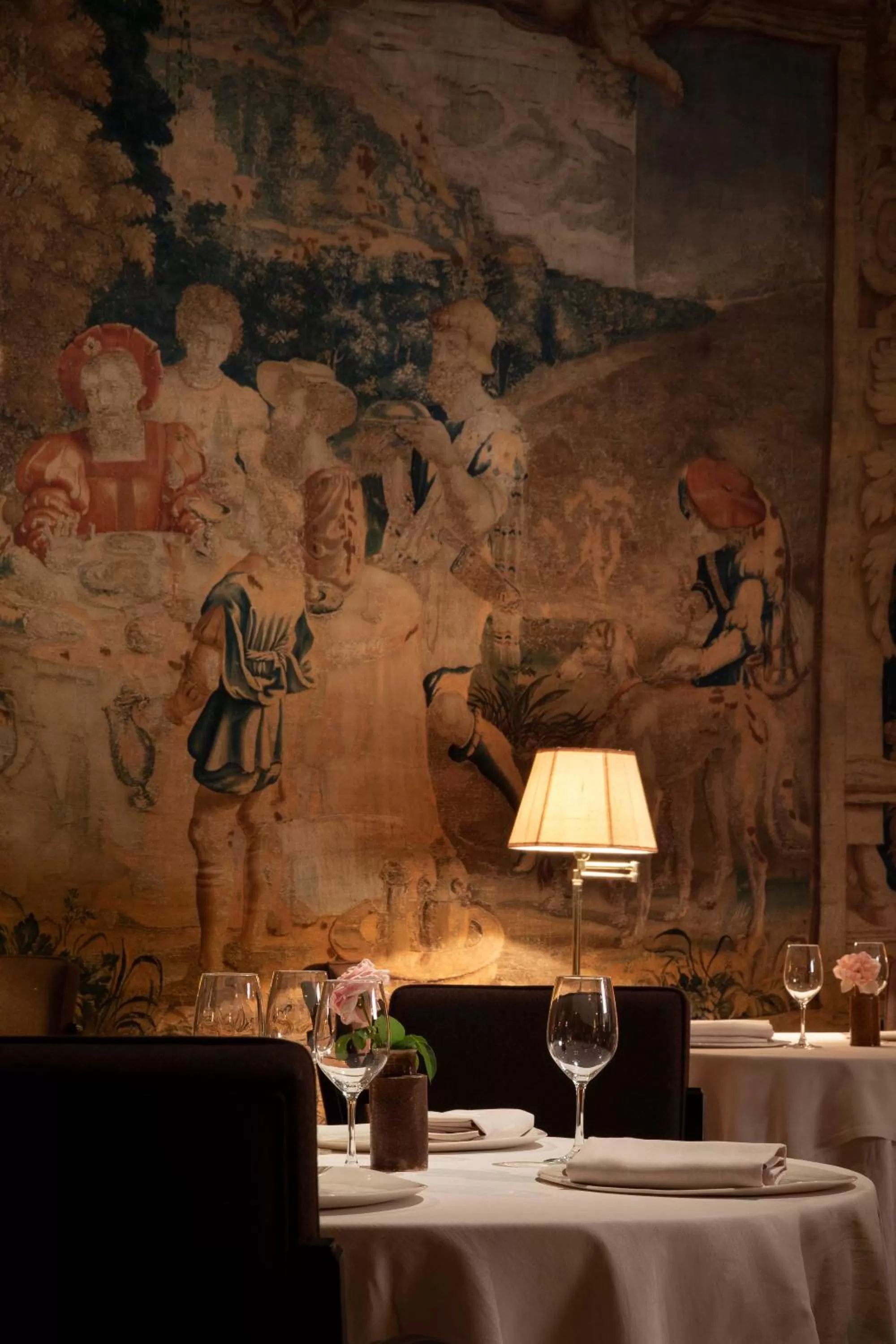 Restaurant/places to eat in La Mirande