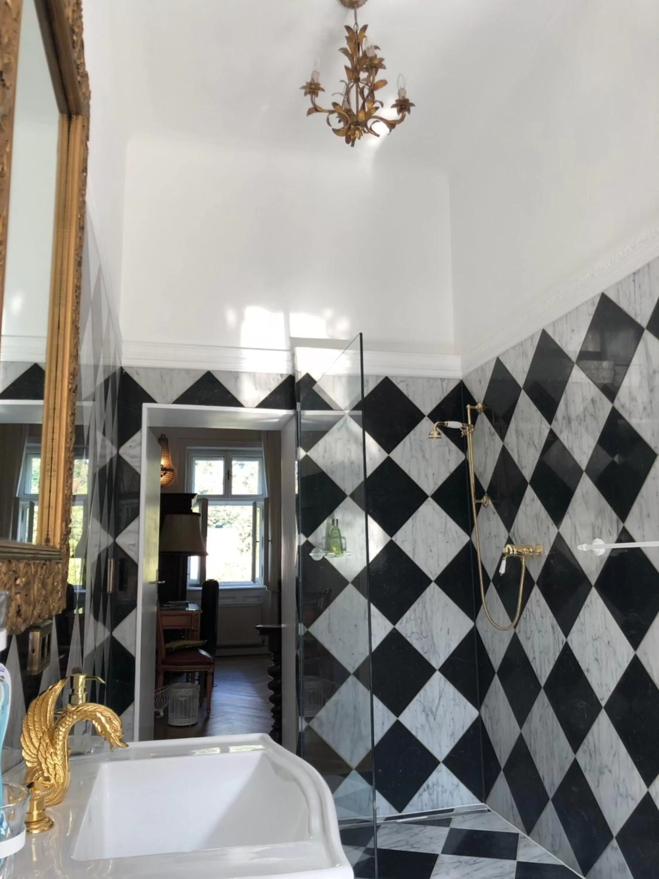 Bed in Sarah's Altstadt Oase Salzburg