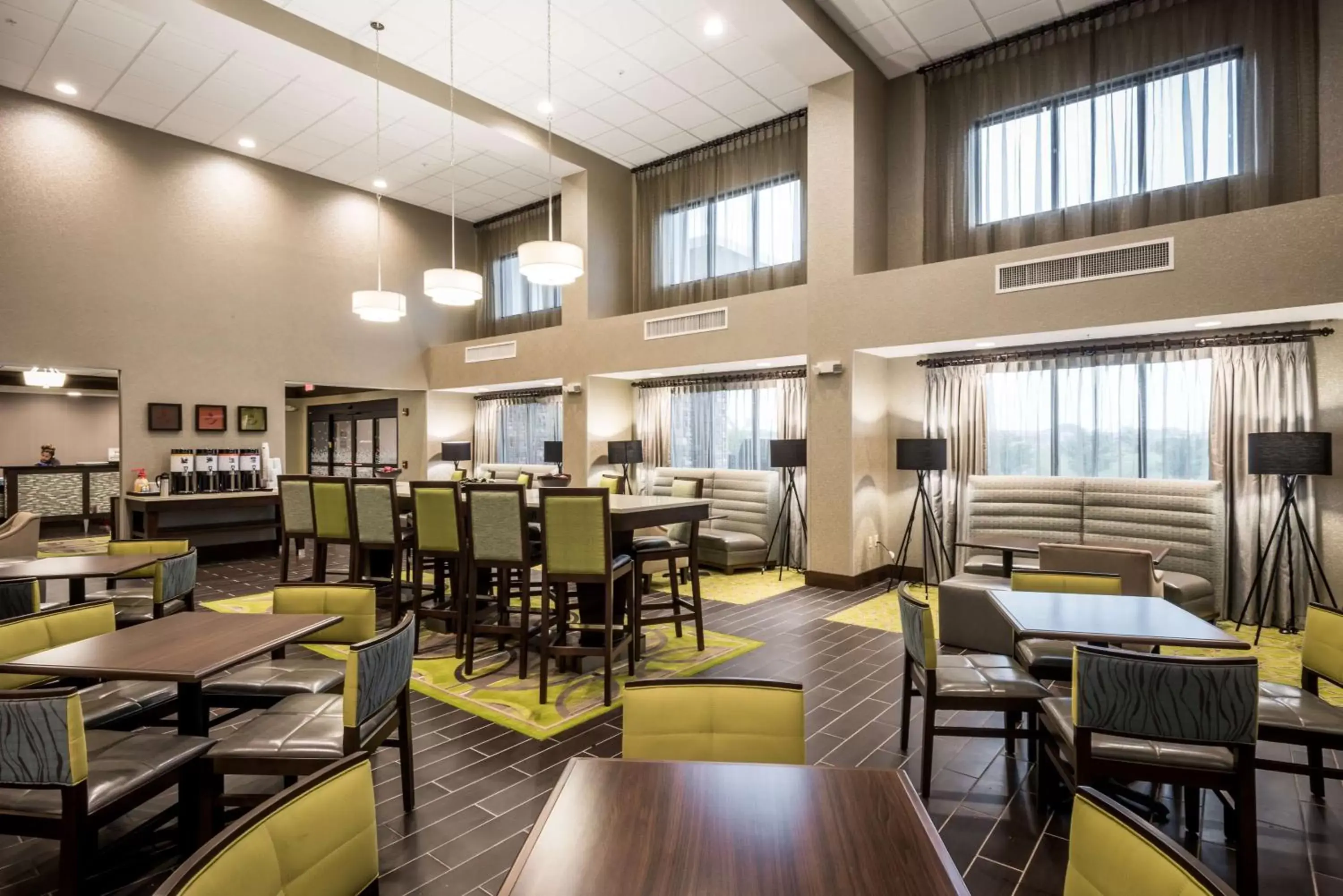 Restaurant/places to eat in Hampton Inn & Suites By Hilton Hammond, In Restaurant/places to eat in Hampton Inn & Suites By Hilton Hammond, In
